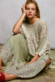 POL Ditzy Floral Star Top - LIGHT GREY on Simply Obsessed