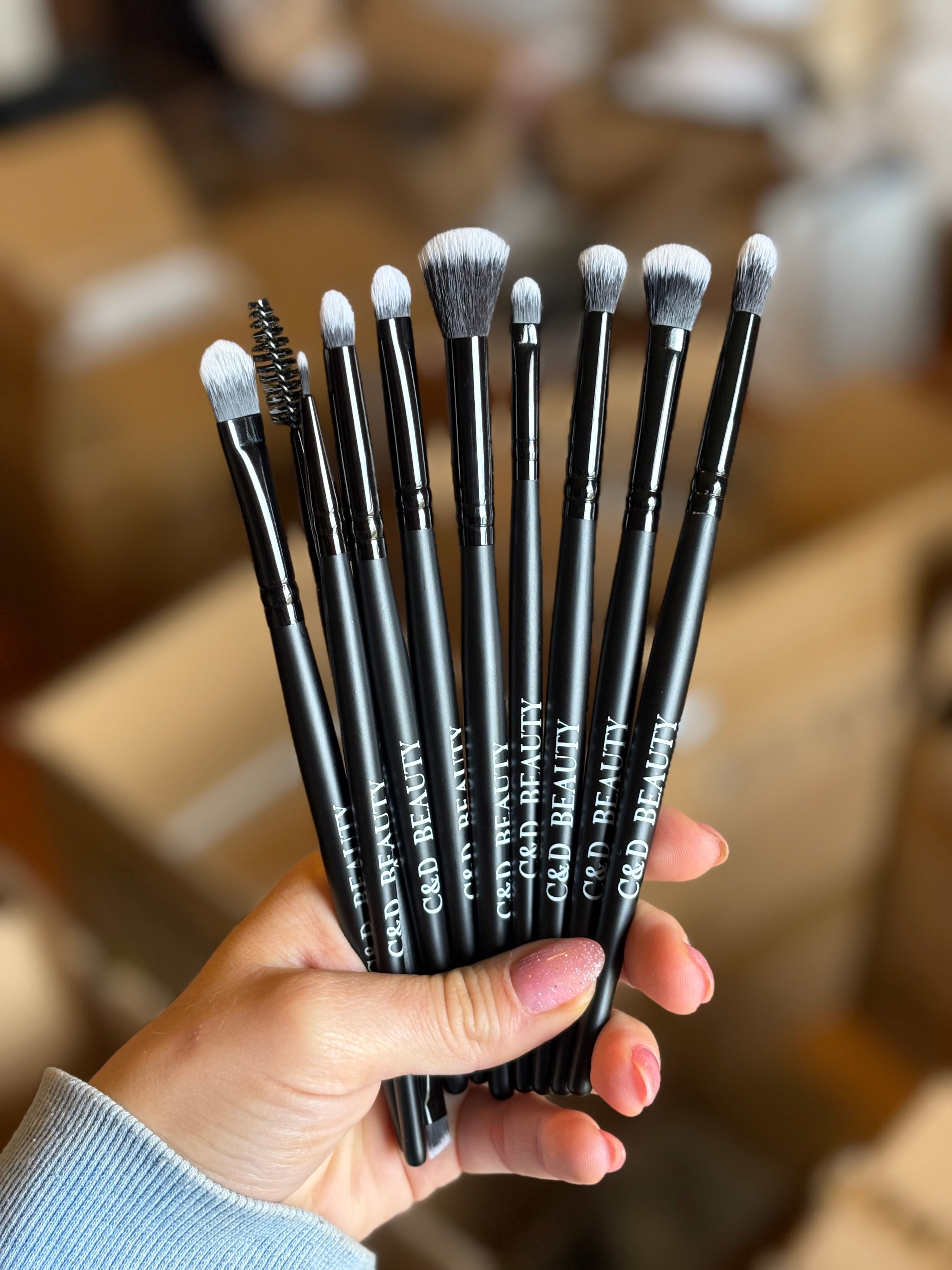 Makeup Brush Set on Simply Obsessed