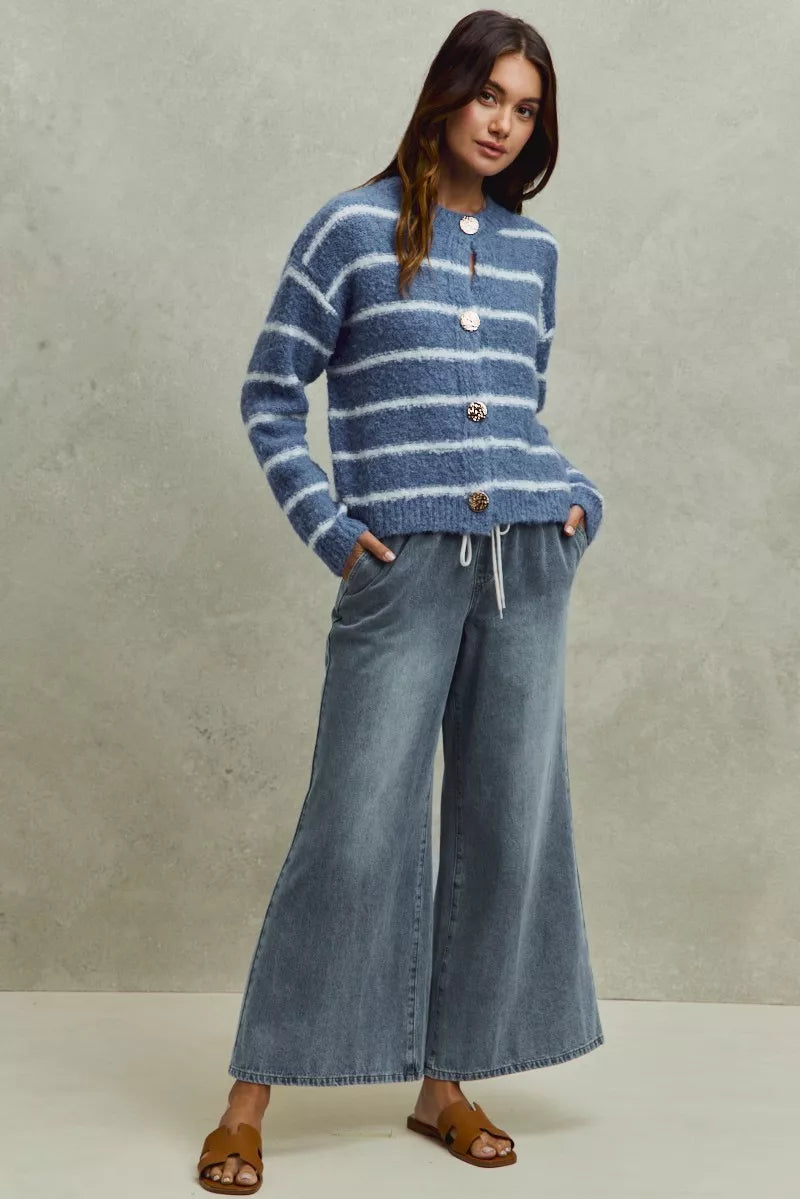 SO ME Mid Rise Elastic Waist Flare Denim Jeans on Simply Obsessed