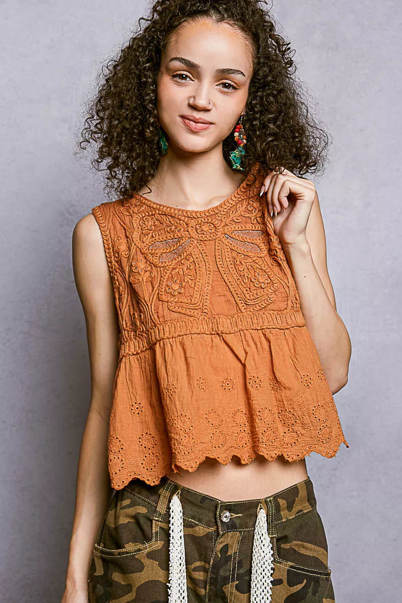 POL Crochet Cropped Tank with Scalloped Hem on Simply Obsessed