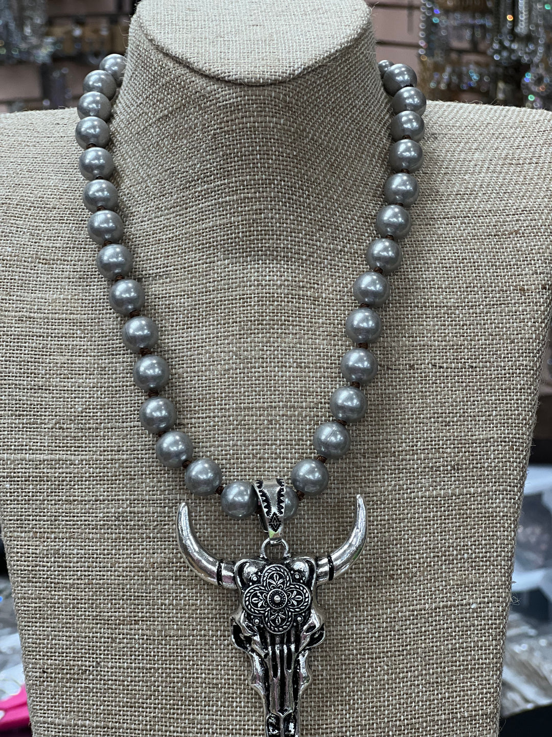 ATG Skull Navajo Pearl Necklace on Simply Obsessed