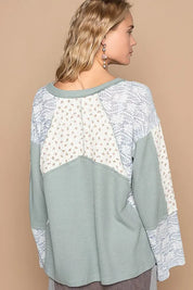 POL Lace Floral Round Neck Knit Top. **FALL DEBUT SALE** on Simply Obsessed