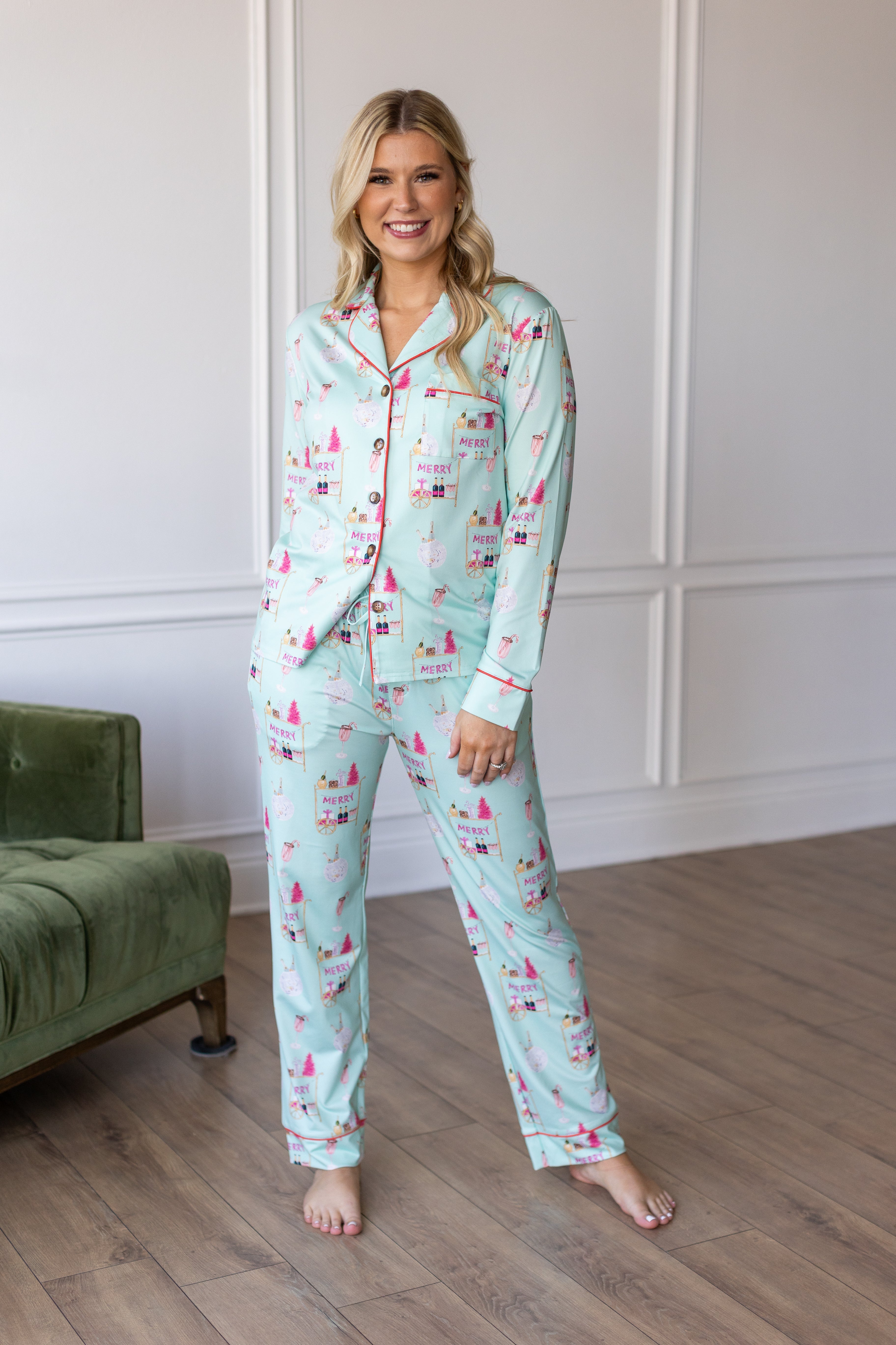 PROSECCO CHRISTMAS HOLIDAY LOUNGE SET on Simply Obsessed