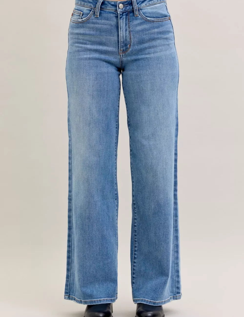 JUDY BLIUE Mid Rise Retro Wide Leg Jeans on Simply Obsessed