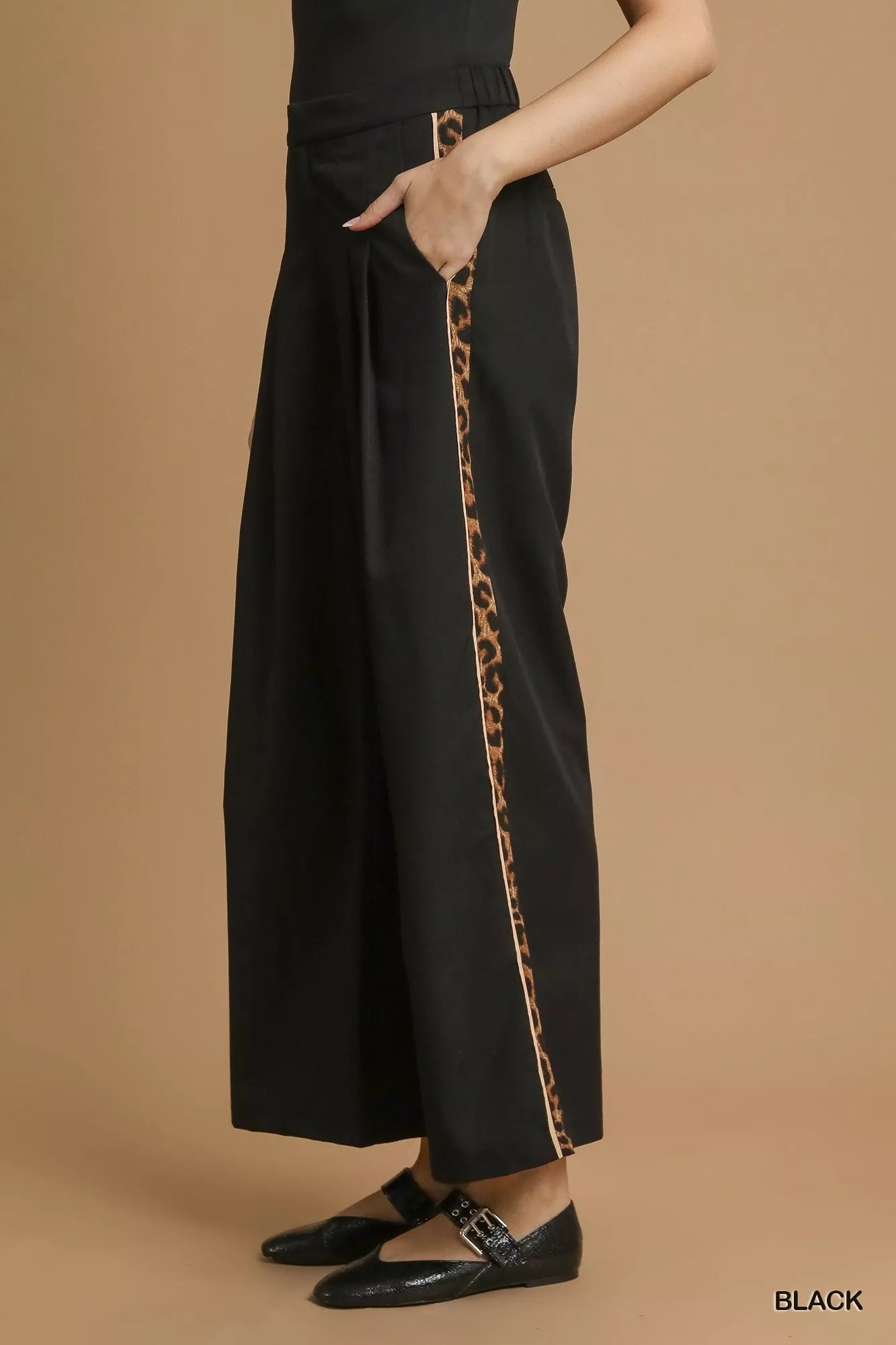 Umgee Front Pleated Wide-Leg Pants with Contrast Trim on Simply Obsessed