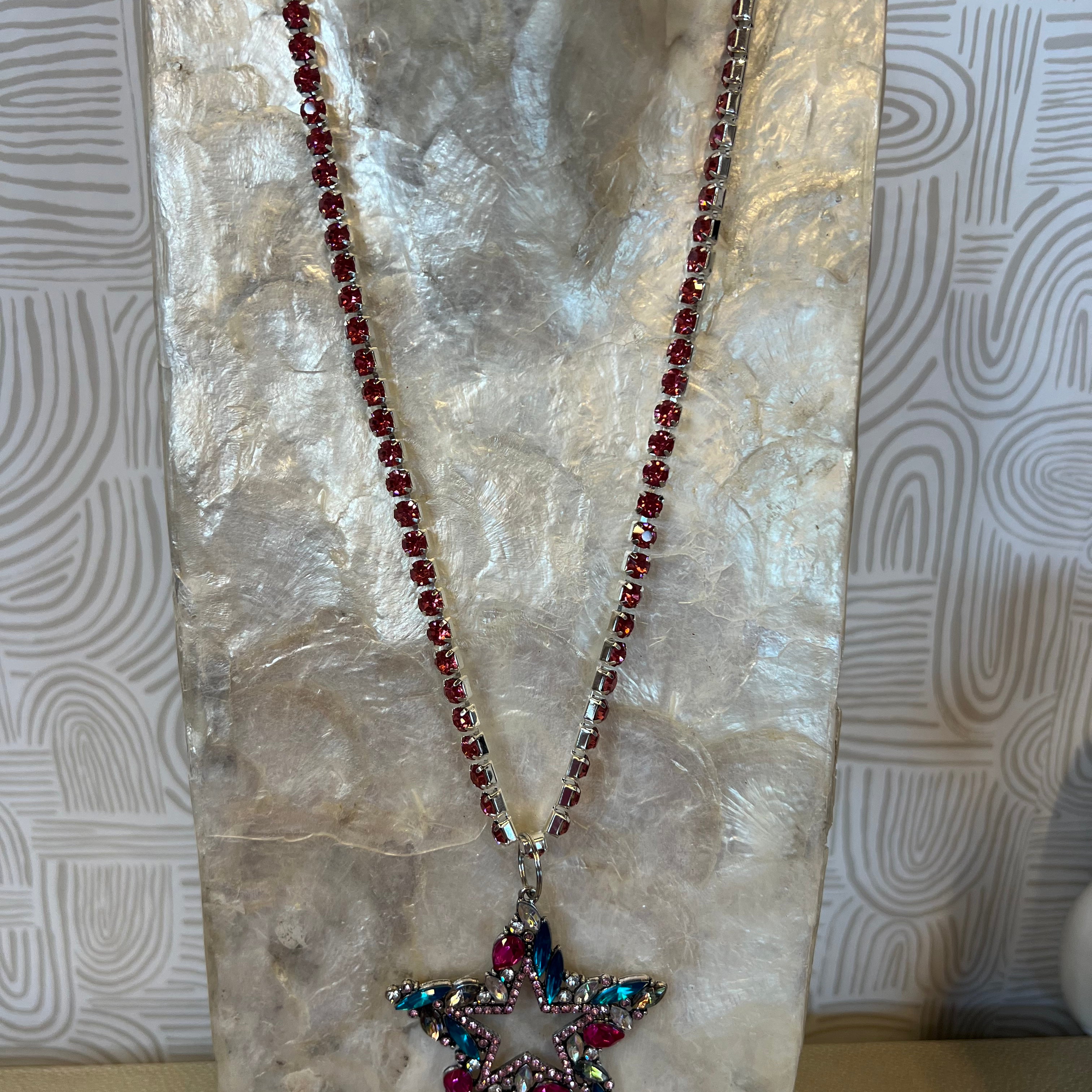 JEWELRY SALE Bling Star Necklace on Simply Obsessed