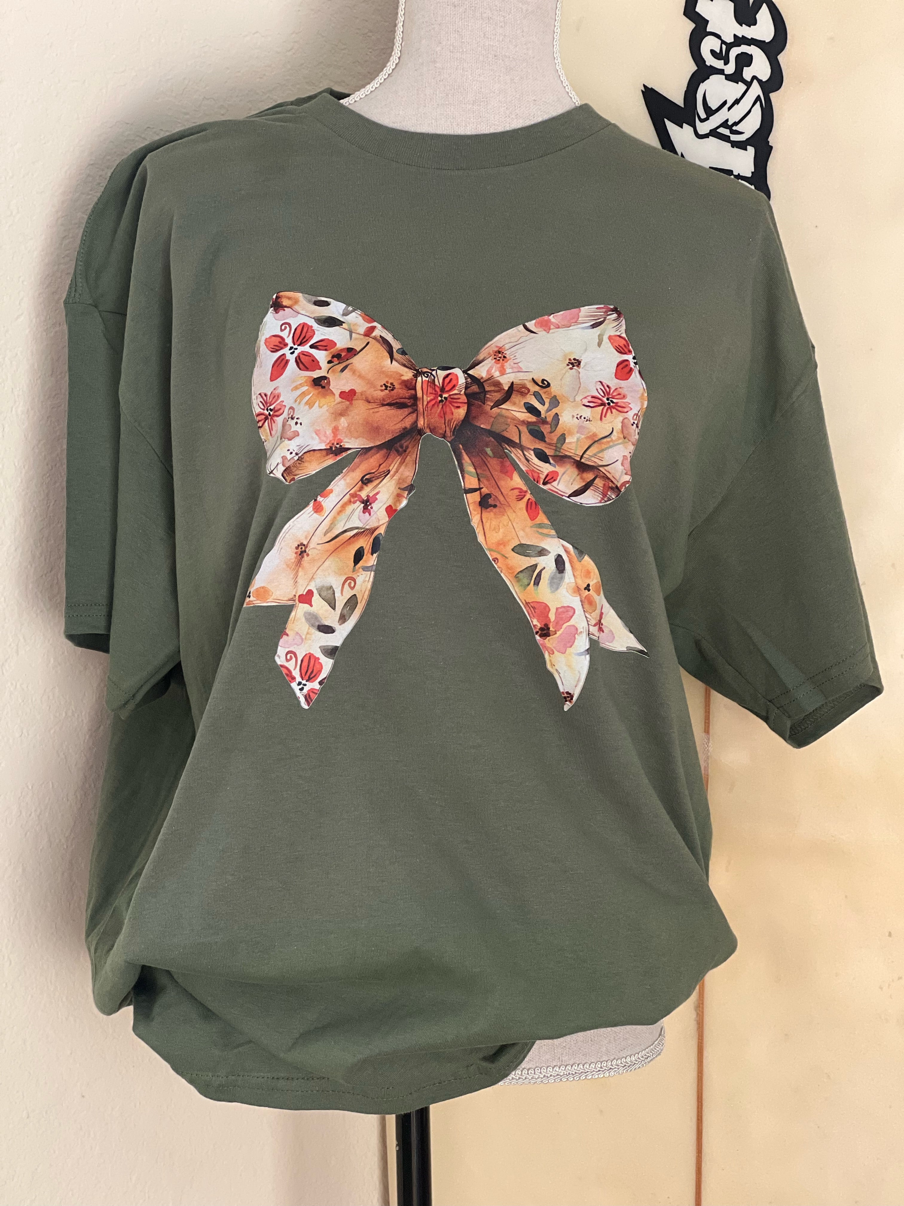 T-SHIRT JUNKIE Autumn Bow Tee