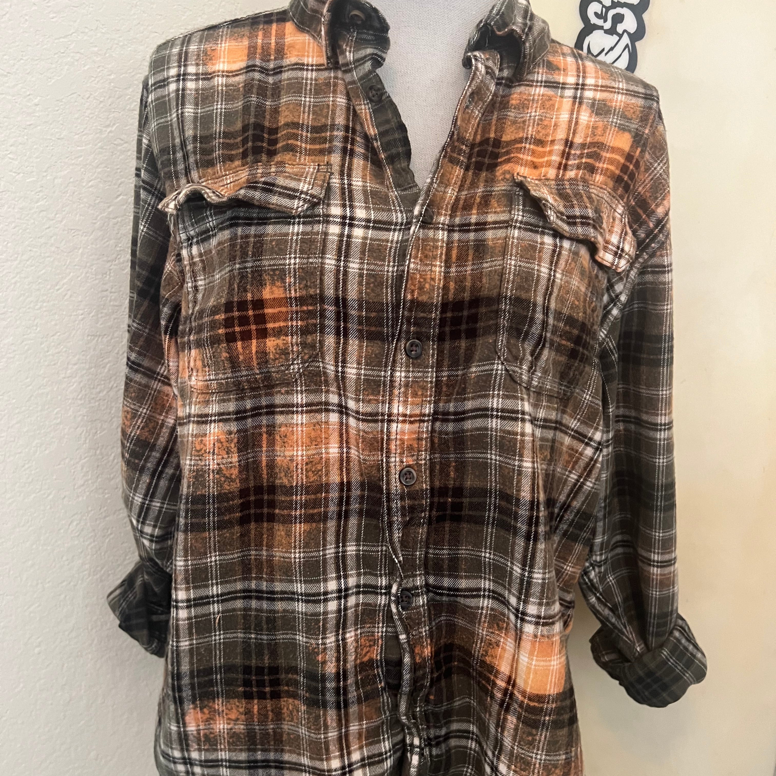 WS: MALIBU HIPPIE Moss Bleached Flannel on Simply Obsessed