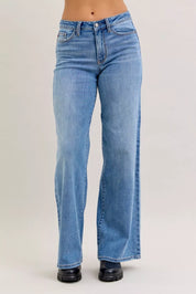 JUDY BLIUE Mid Rise Retro Wide Leg Jeans on Simply Obsessed