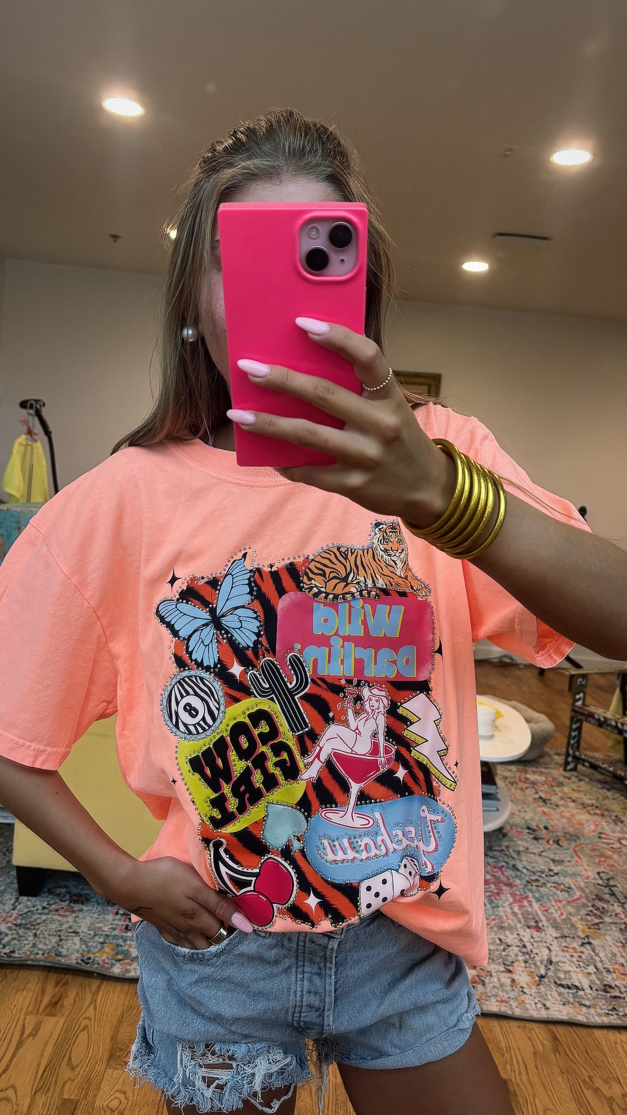 T-SHIRT JUNKIE Wild Darlin'