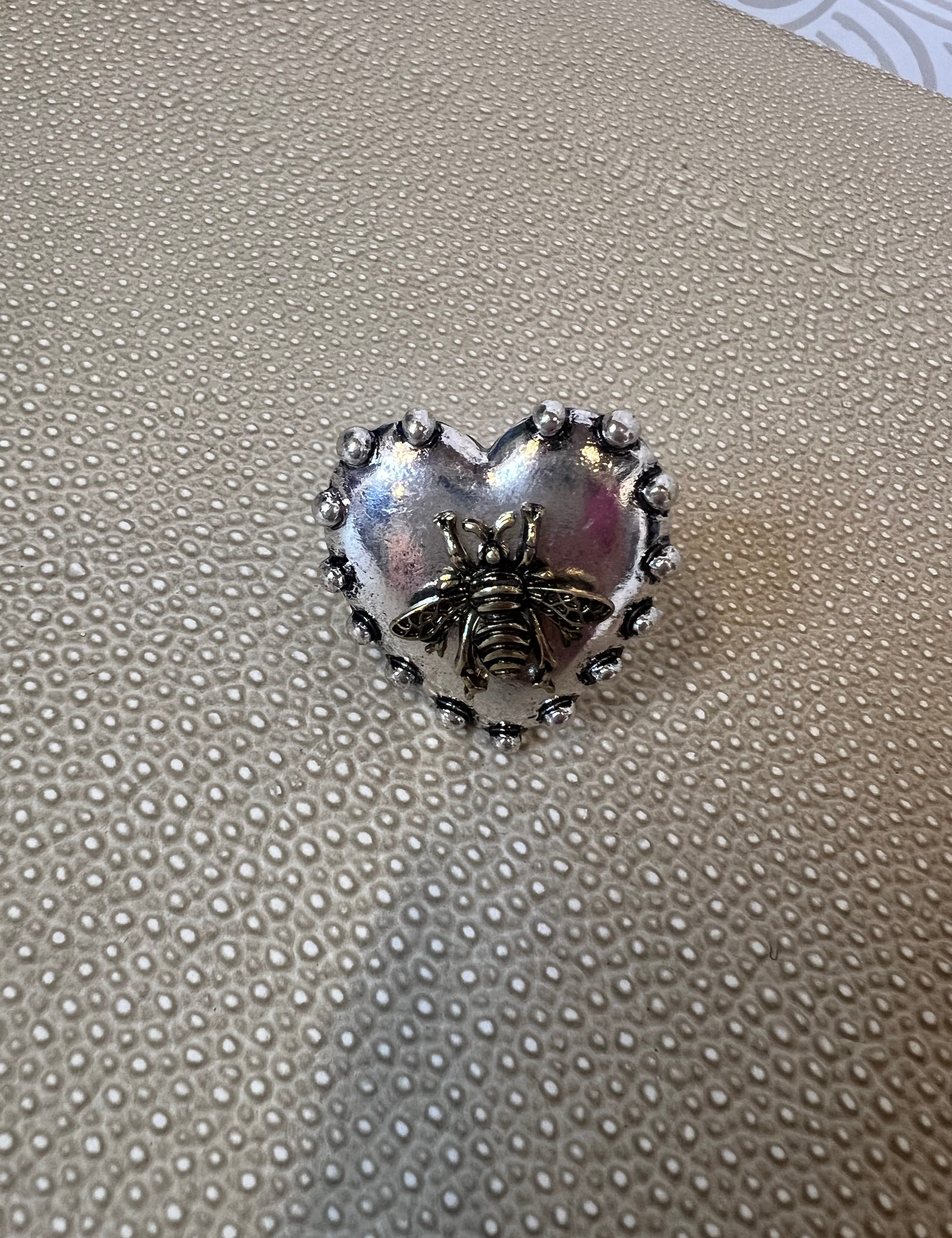  Gold Bee Stretchy Ring on Simply Obsessed