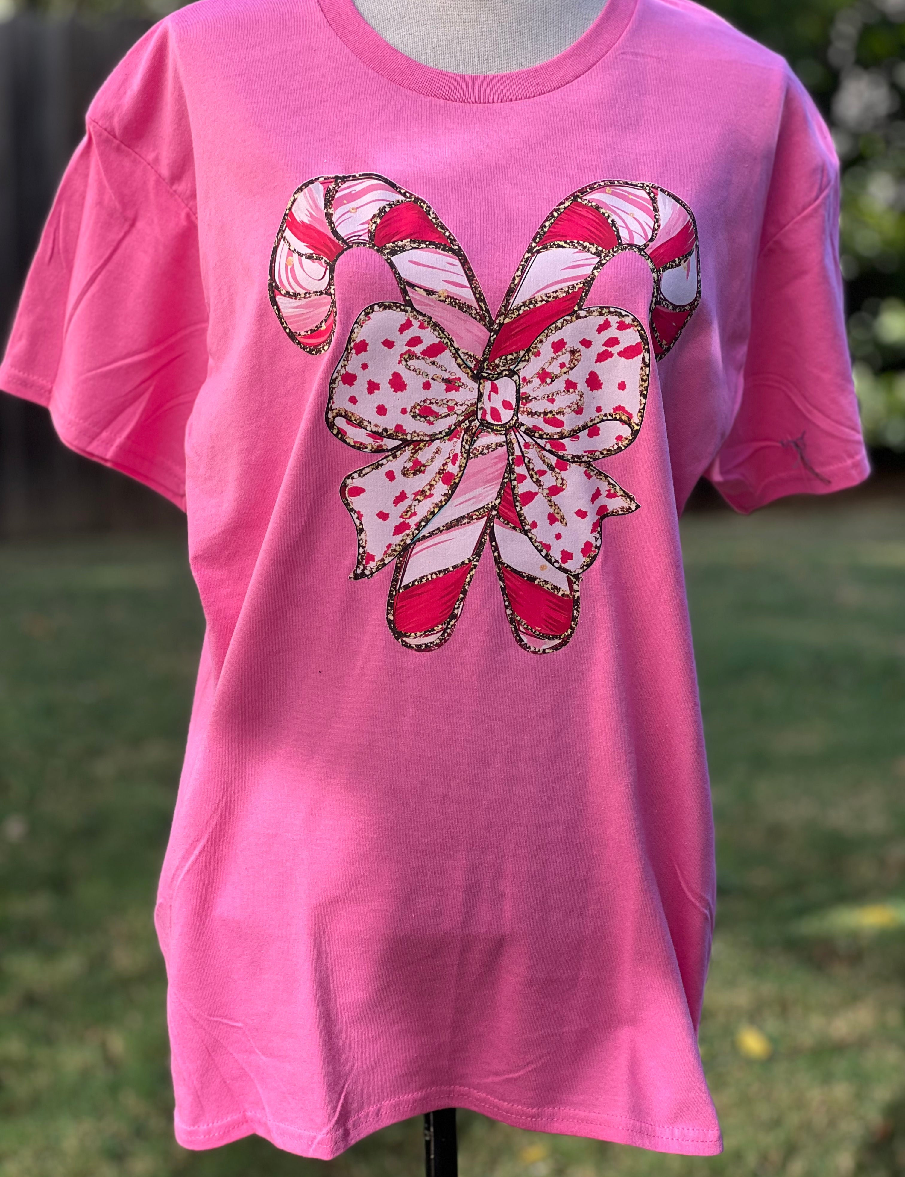 T-SHIRT JUNKIE Candy Cane Bow Tee on Simply Obsessed