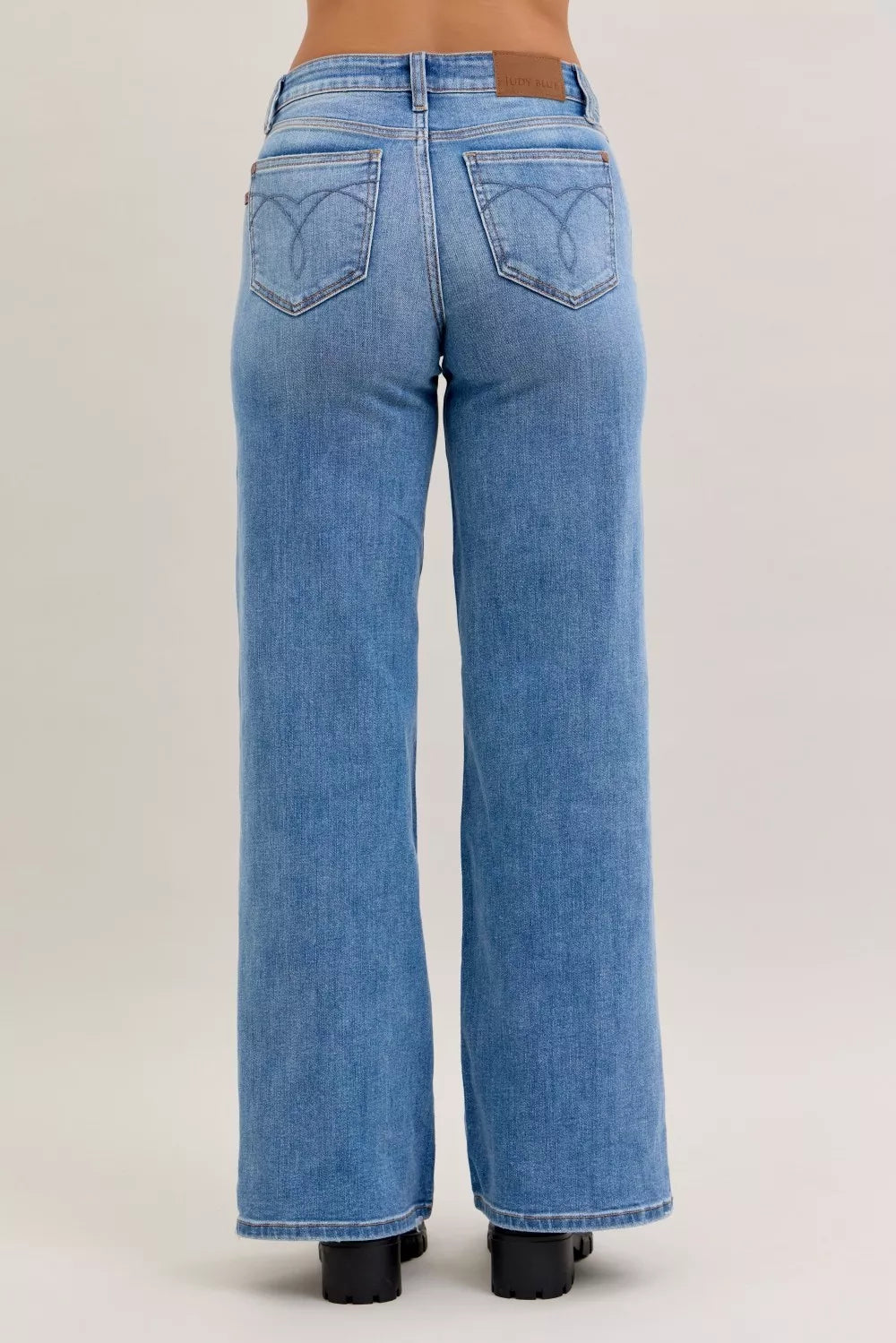 JUDY BLIUE Mid Rise Retro Wide Leg Jeans on Simply Obsessed