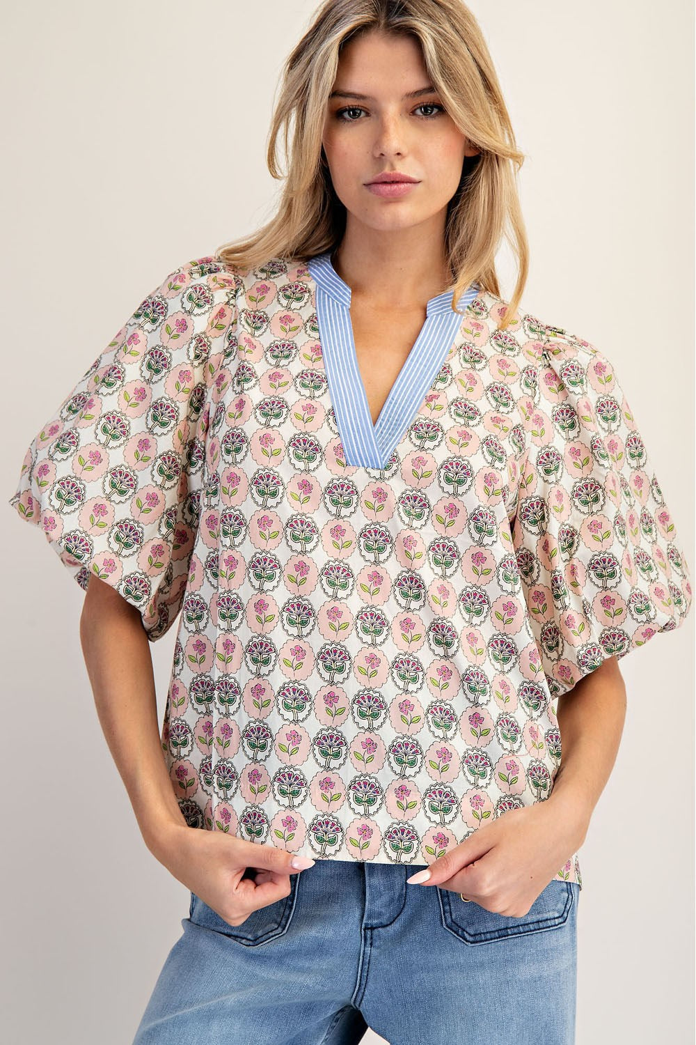 EESOME Floral Printed Puff Sleeve Blouse - VANILLA on Simply Obsessed