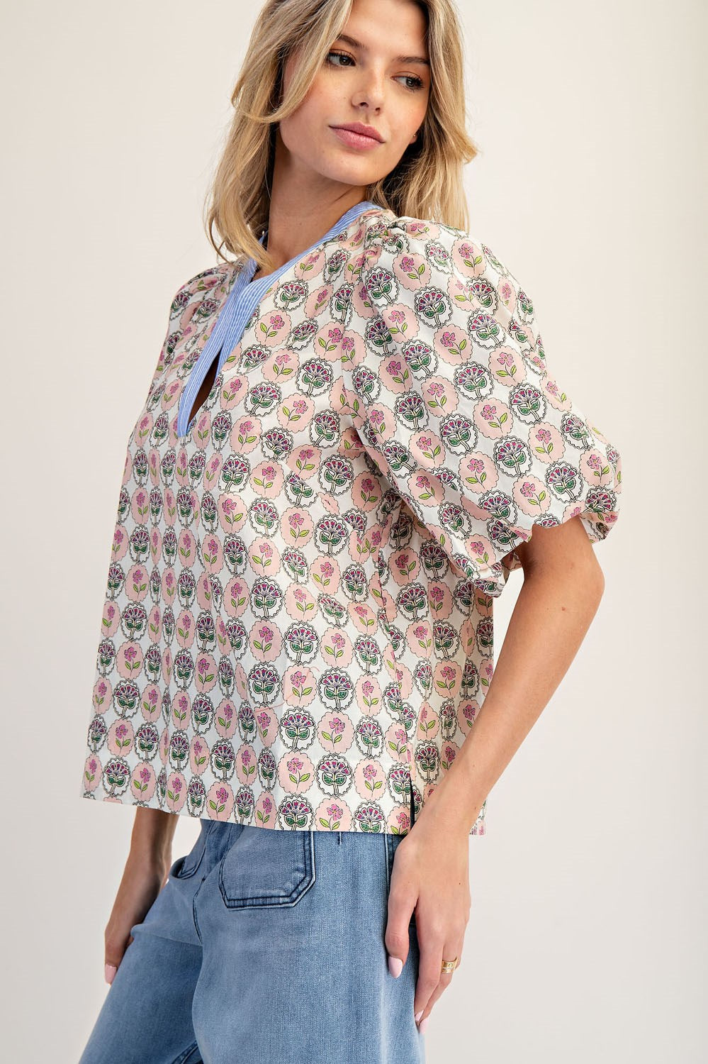 EESOME Floral Printed Puff Sleeve Blouse - VANILLA on Simply Obsessed