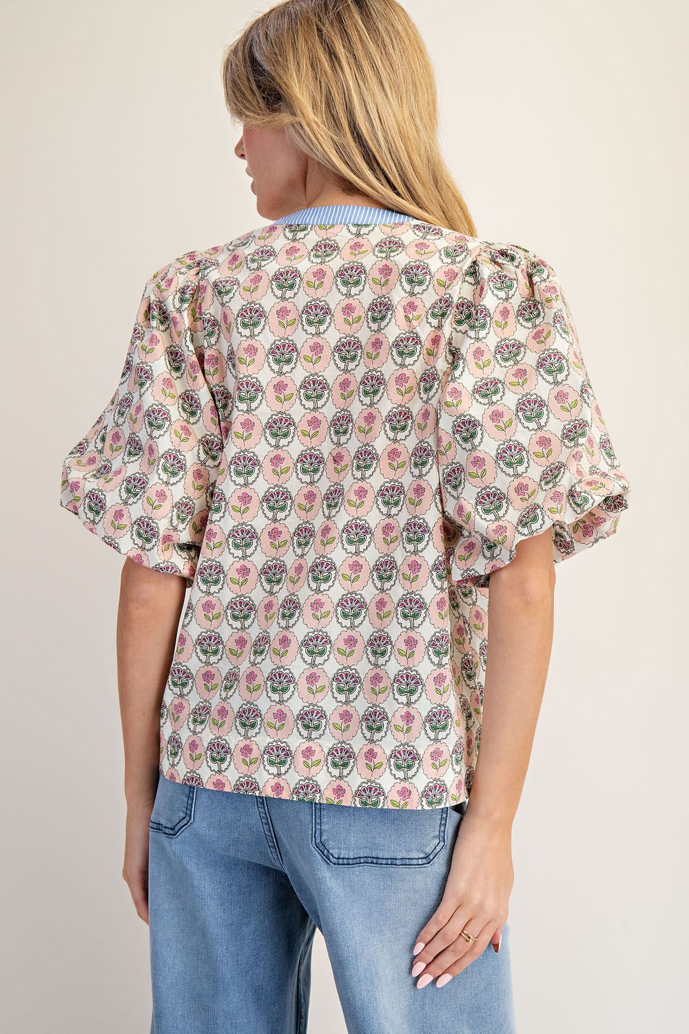 EESOME Floral Printed Puff Sleeve Blouse - VANILLA on Simply Obsessed