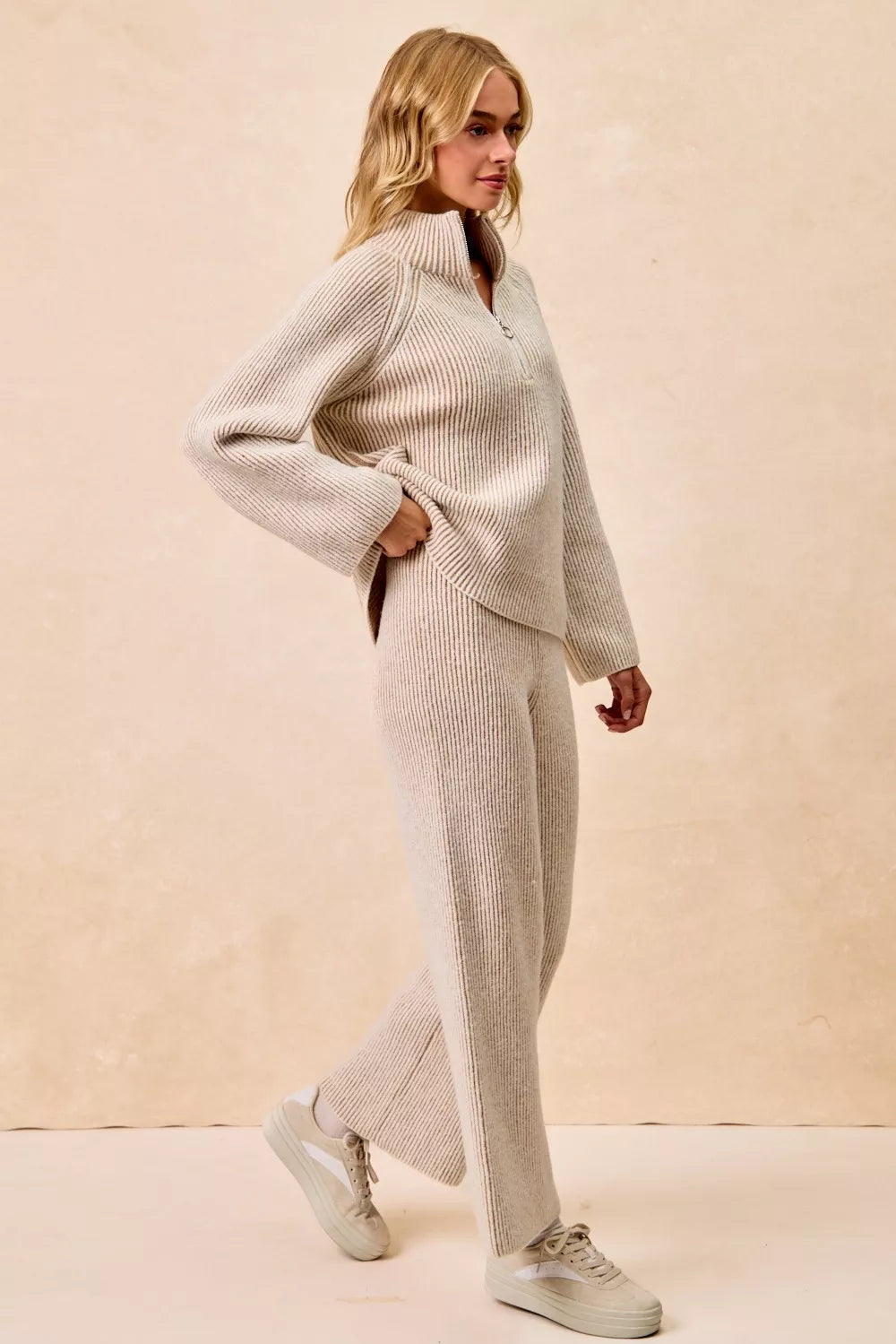 BiBi Two Tone Rib Texured Knit Collared Top with Zip Up on Simply Obsessed