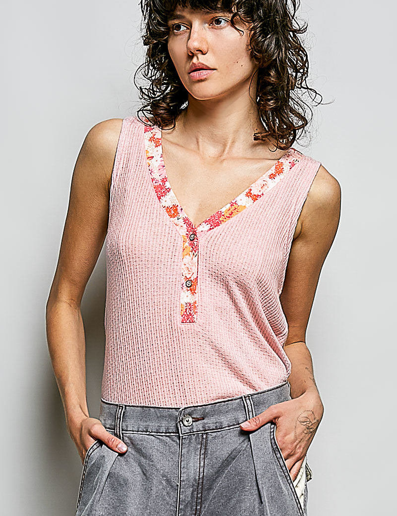 POL Ribbed V-Neck Tank with Contrast Floral Neckband on Simply Obsessed