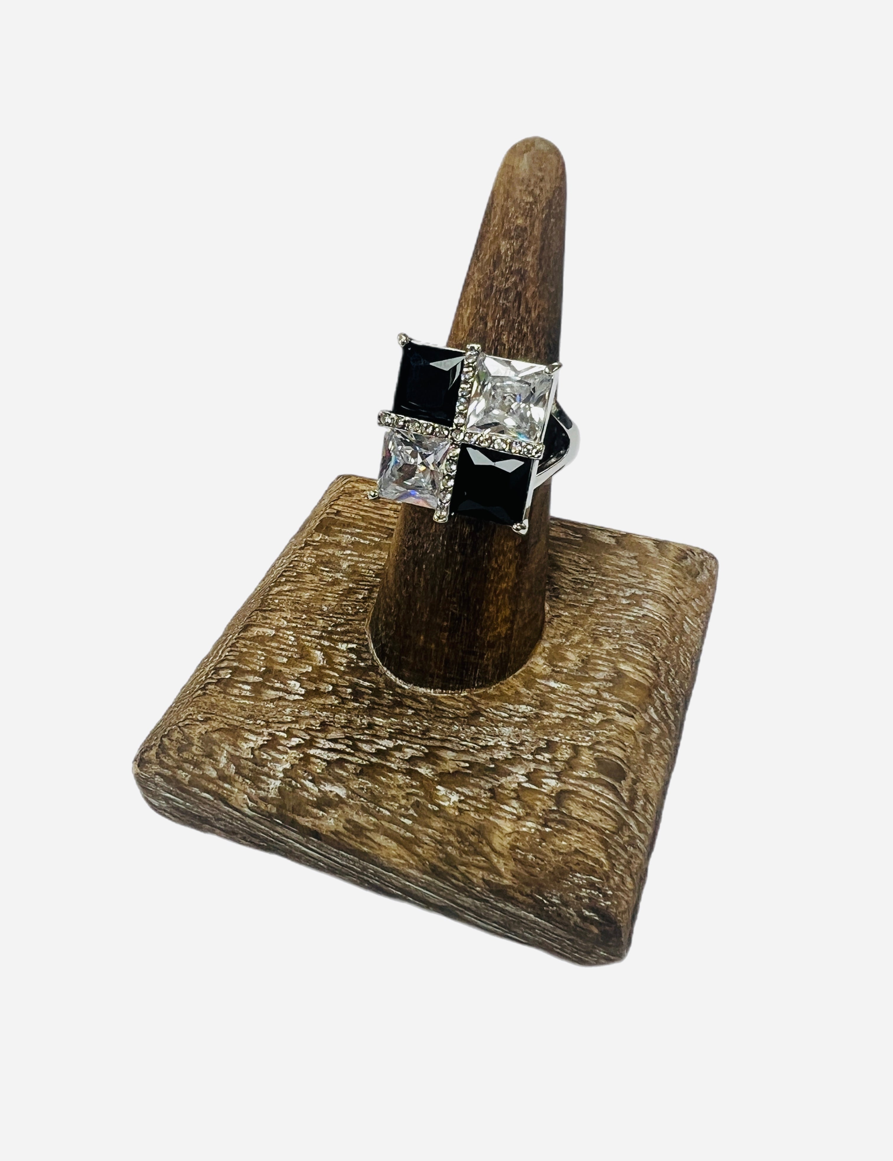 ATG Checkered Print Stretchy Ring on Simply Obsessed
