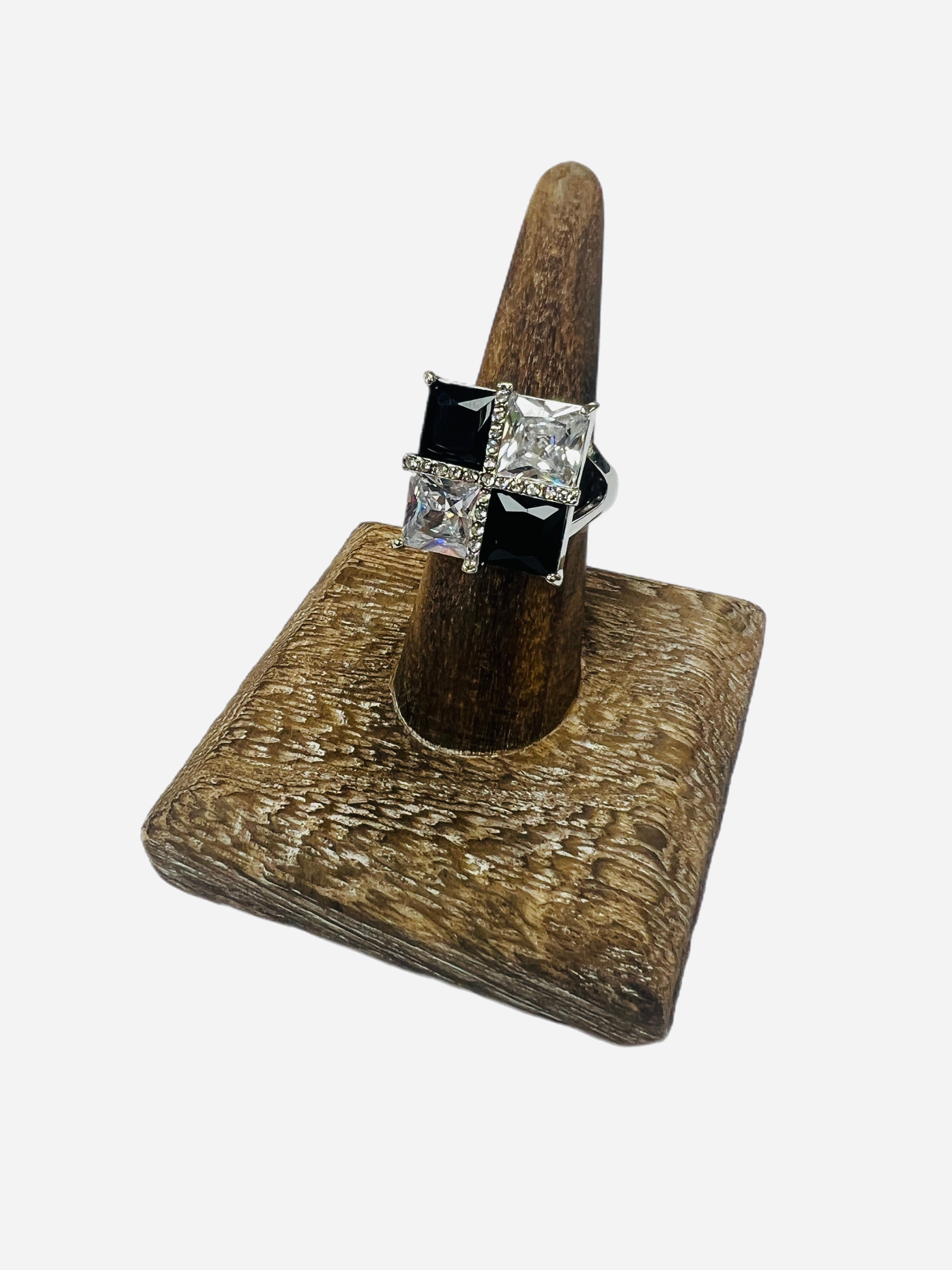 ATG Checkered Print Stretchy Ring on Simply Obsessed