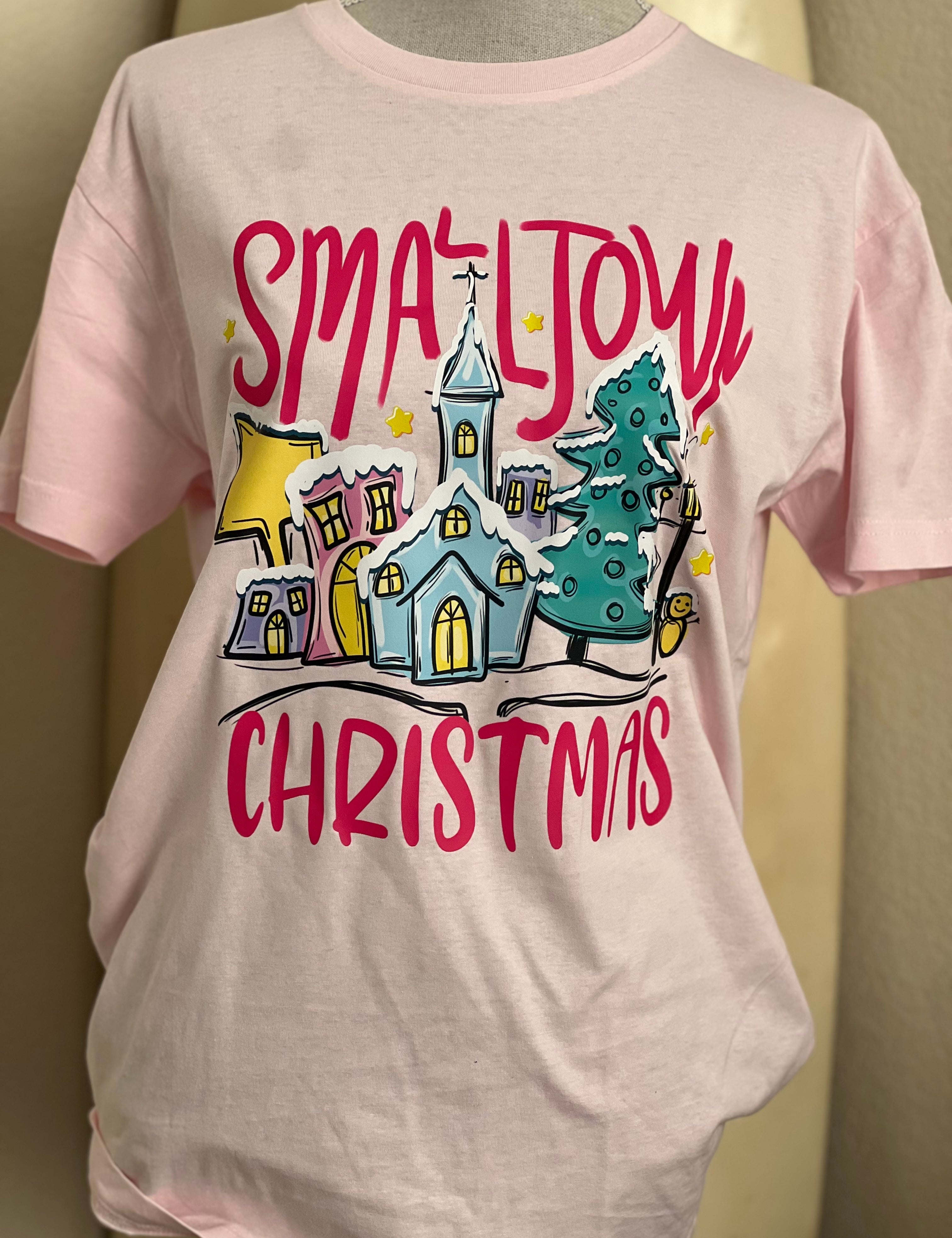 T-SHIRT JUNKIE Small Town Christmas Tee on Simply Obsessed