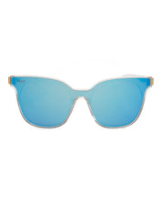 DAX Capri Sunglasses on Simply Obsessed