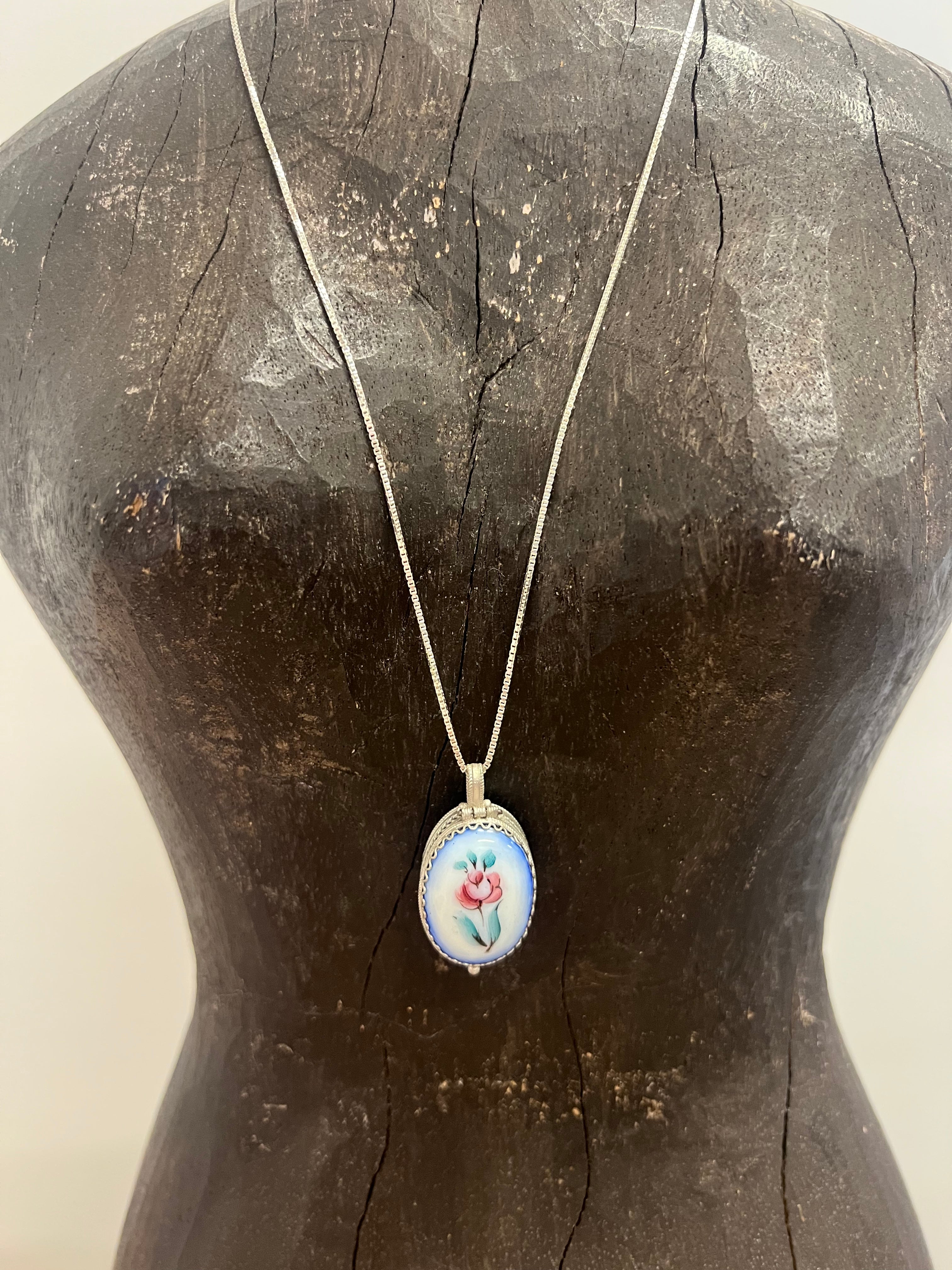 MALIBU HIPPIE Sterling Silver Angel/Rose Double Sided Box Necklace