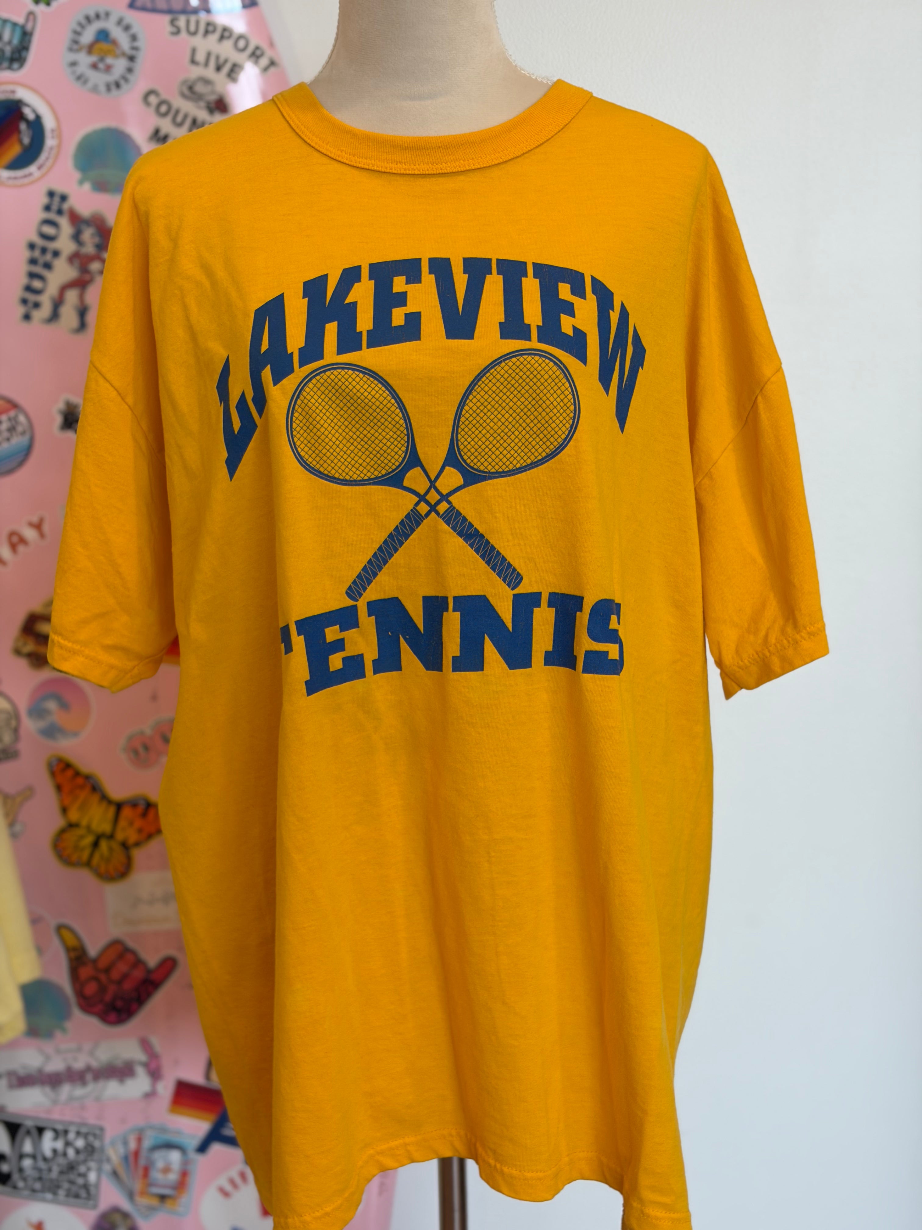 VINTAGE MALIBU HIPPIE Lakeview Tennis Tee-2X