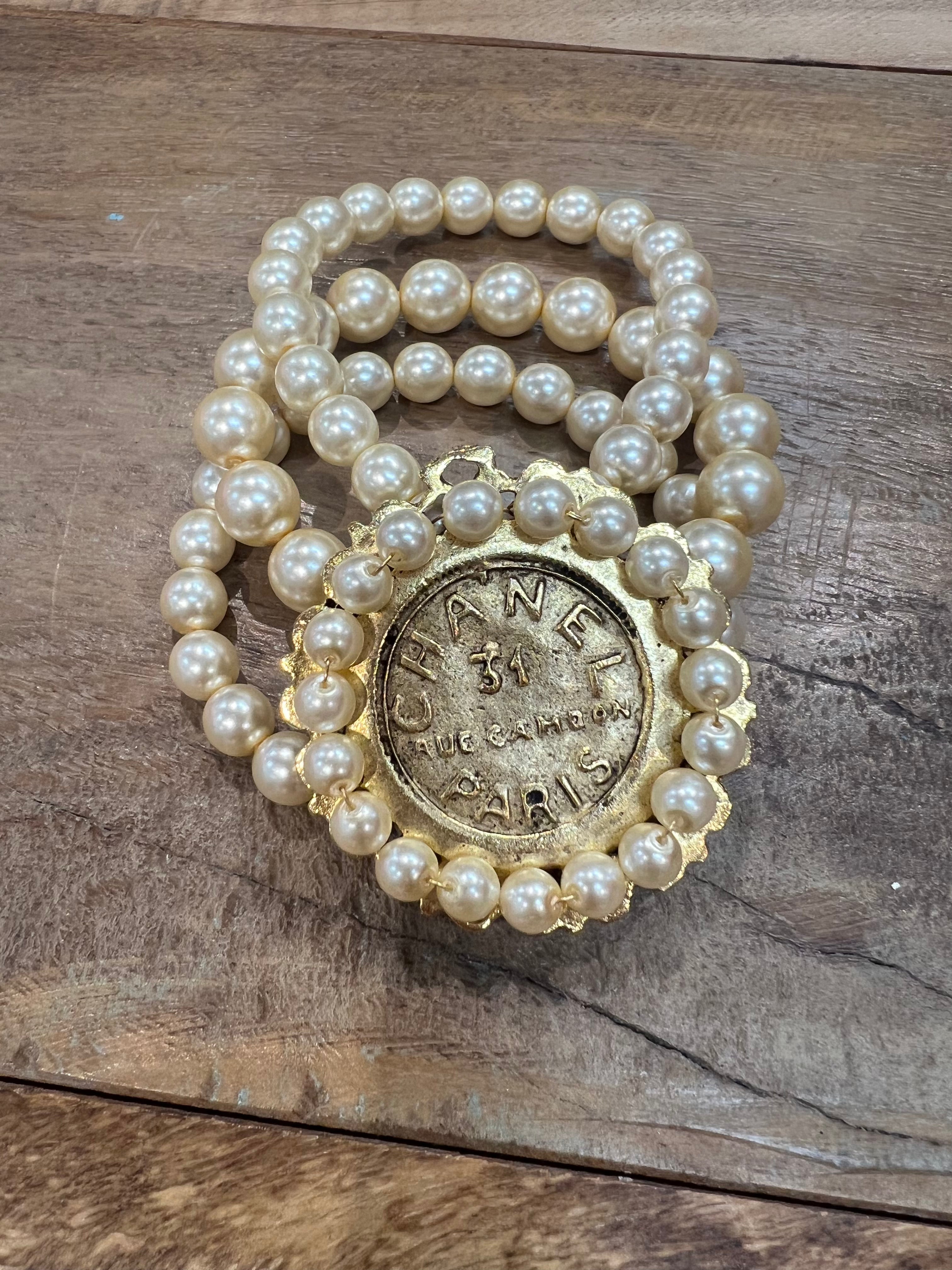 YOCHI Pearl & Gold Vintage Designer Inspired Coin