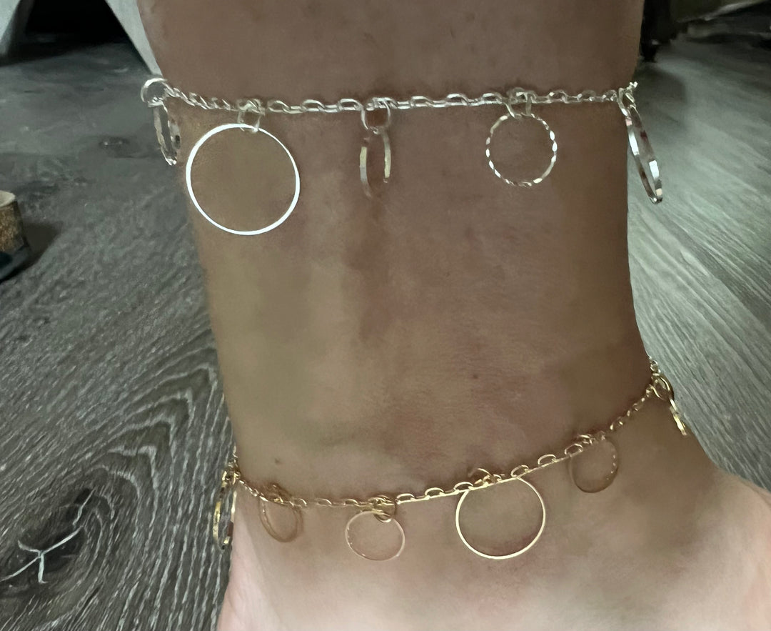 Dainty Circle Anklet on Simply Obsessed