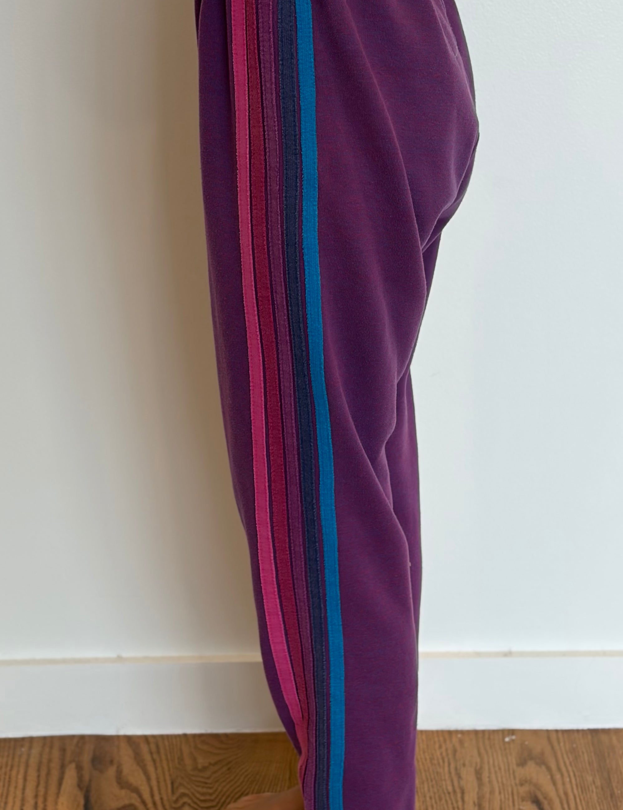 VINTAGE AVIATOR NATION Classic Five Stripe Sweatpants SMALL PURPLE on Simply Obsessed