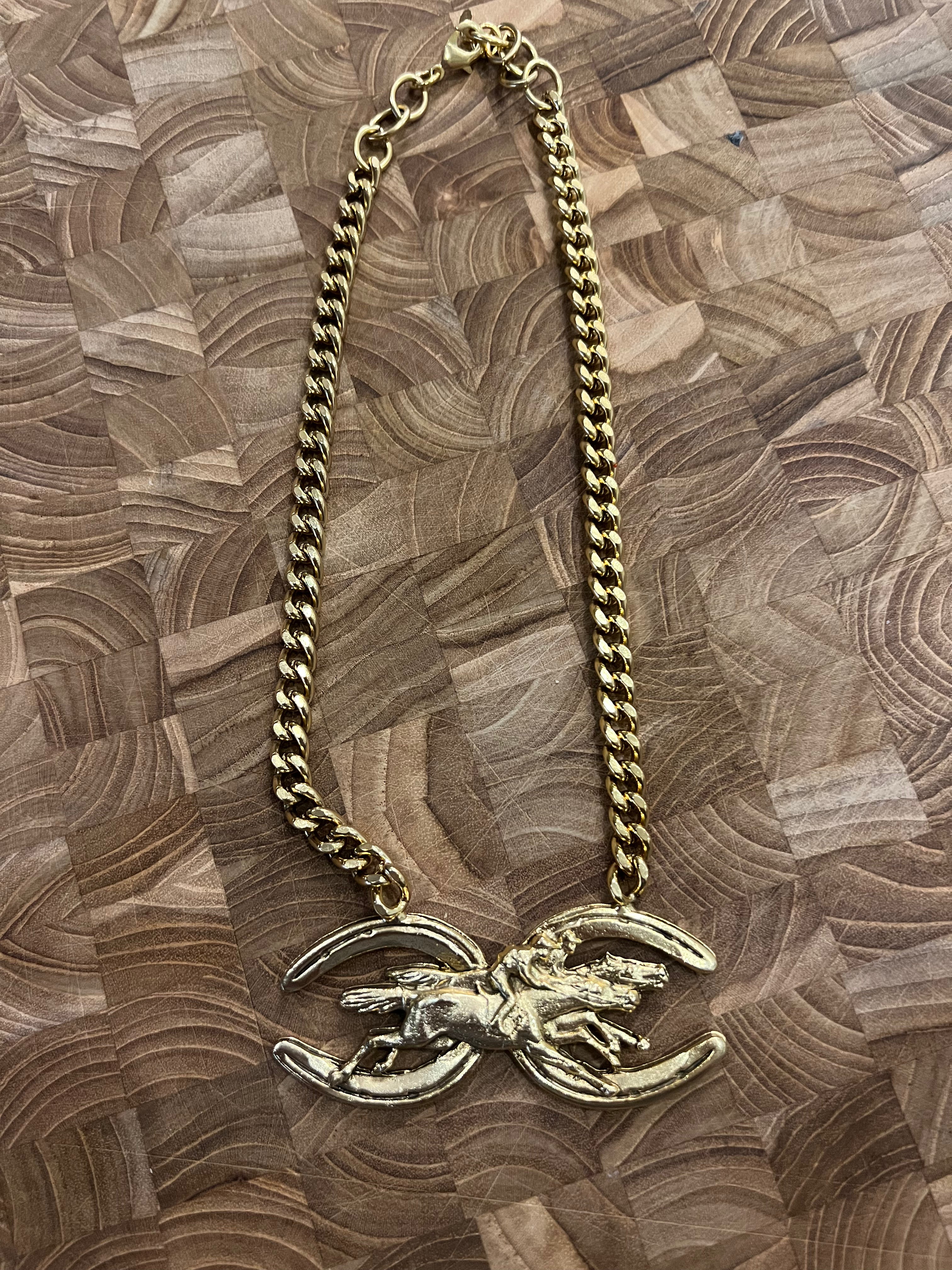 YOCHI Gold Horse Racing & Horseshoe Necklace on Simply Obsessed