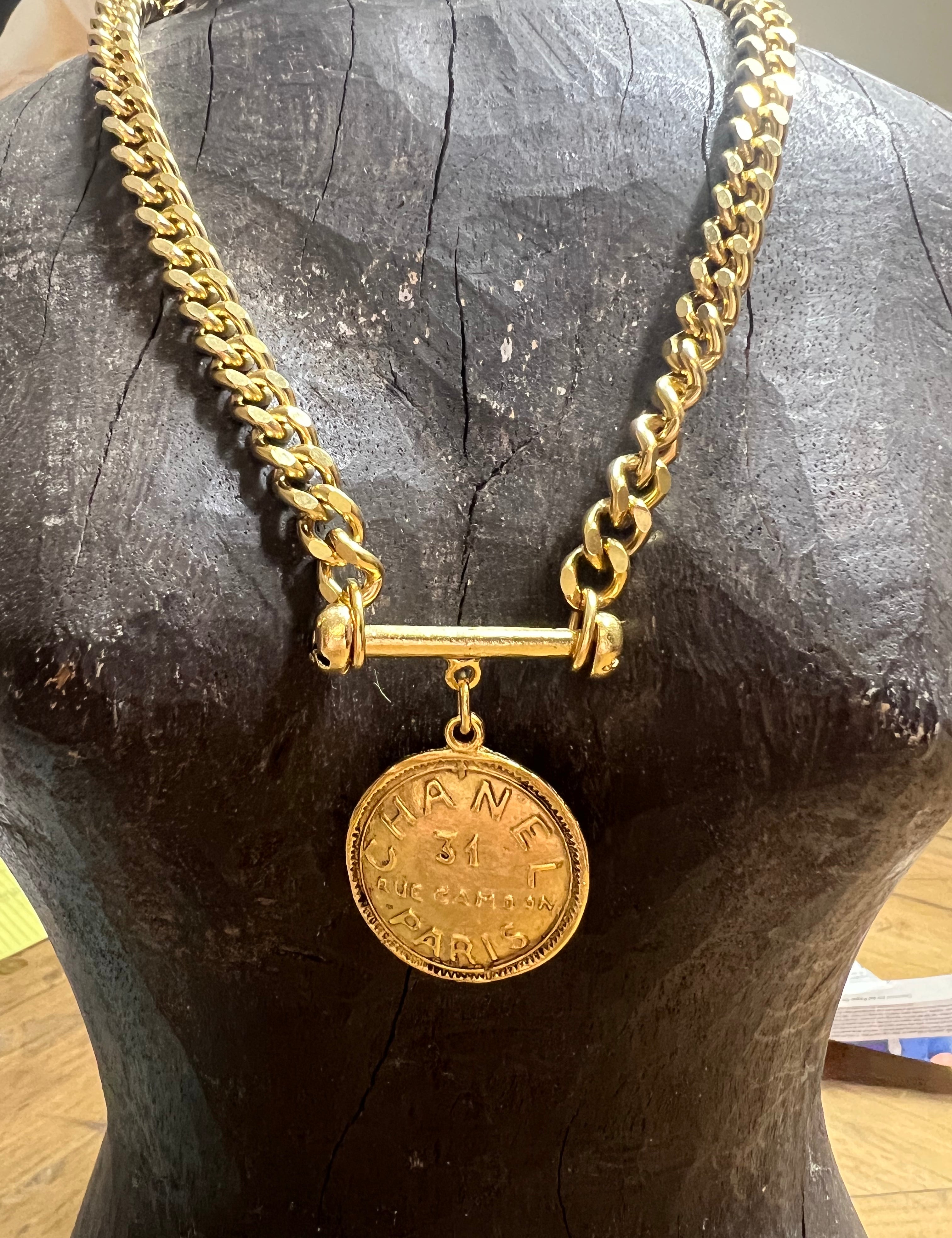 YOCHI Vintage Designer Inspired Gold Bar Coin Necklace on Simply Obsessed