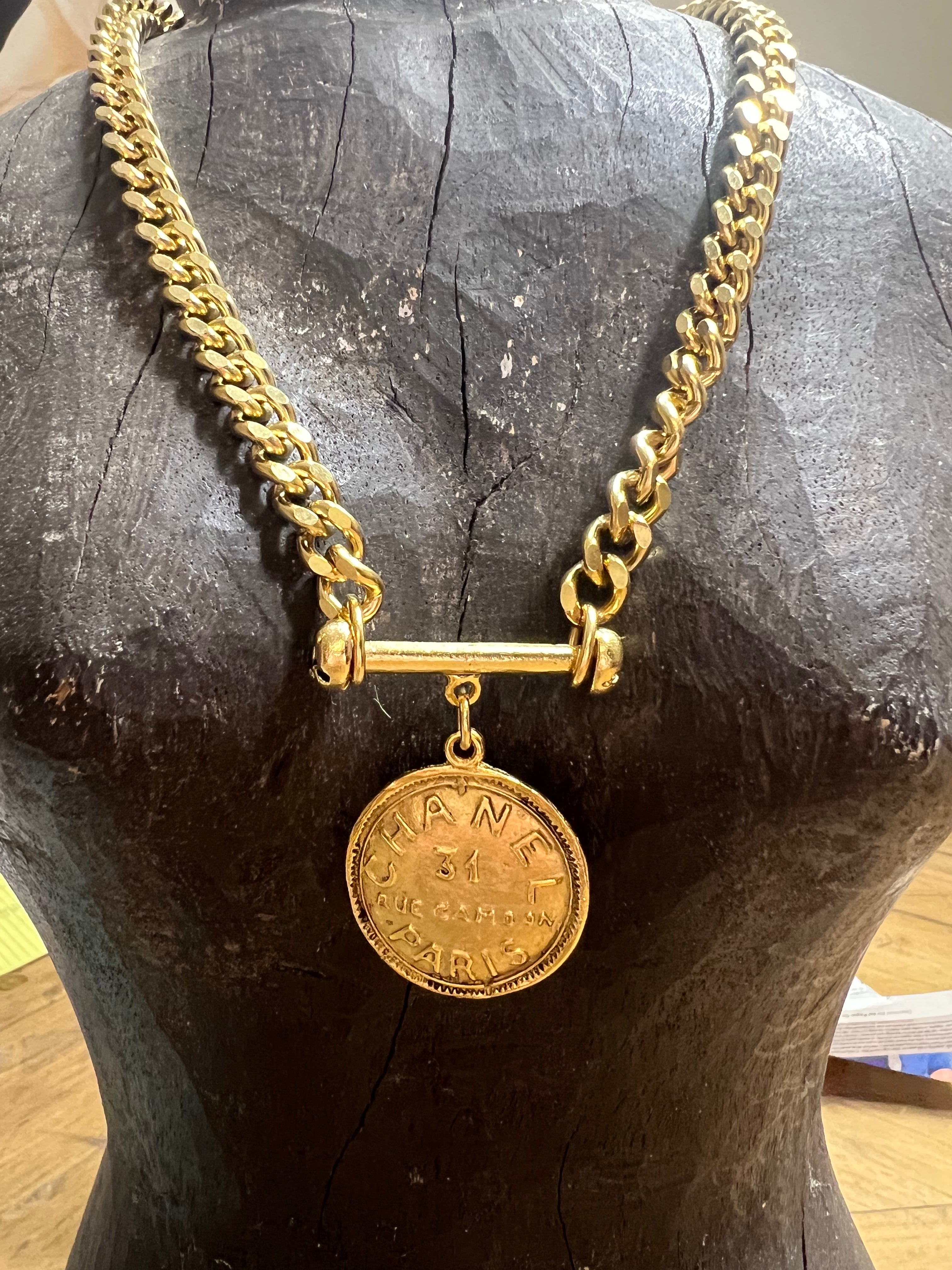YOCHI Vintage Designer Inspired Gold Bar Coin Necklace on Simply Obsessed