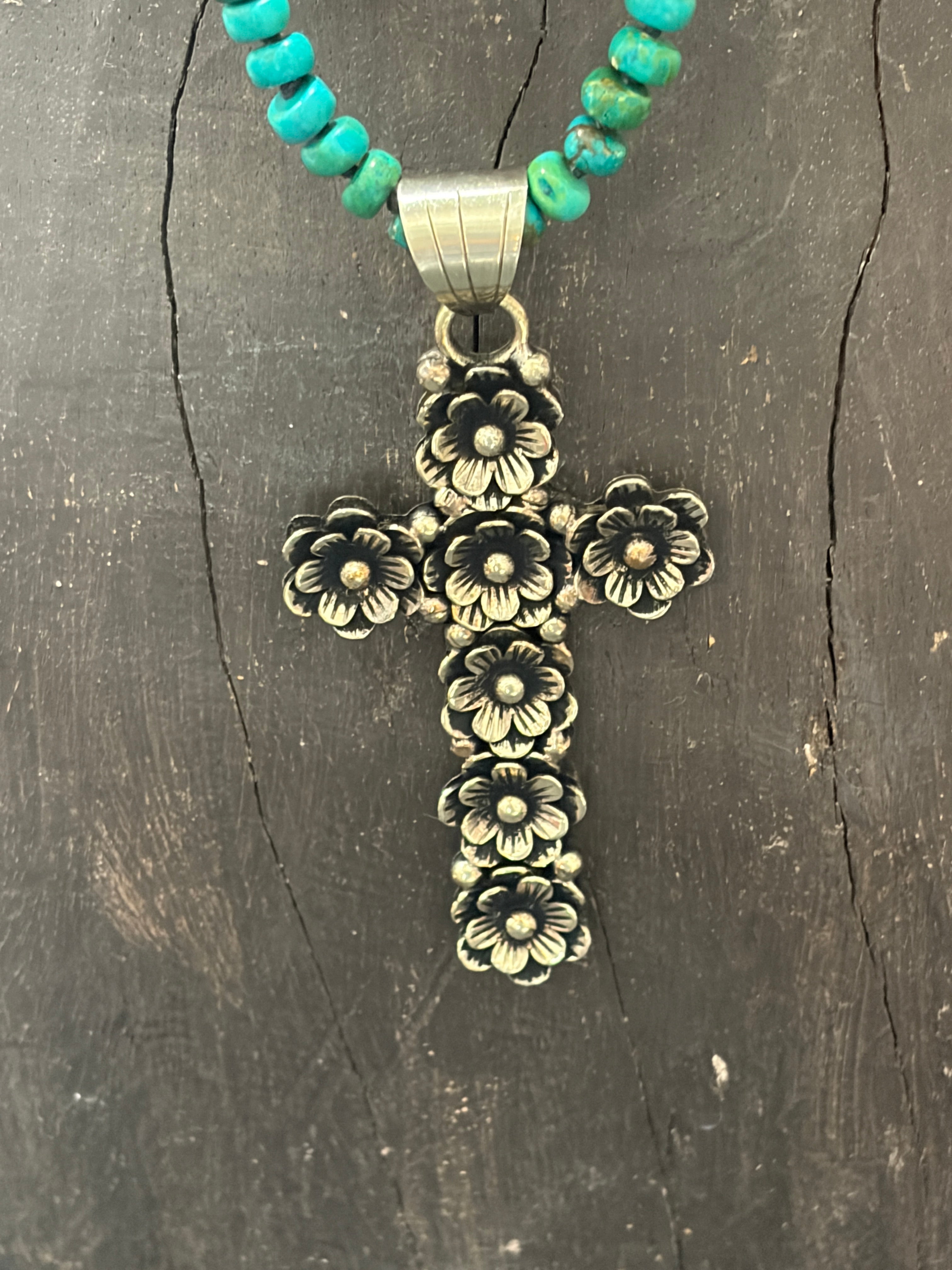 MALIBU HIPPIE Howlite Tibetan Silver Flower Cross