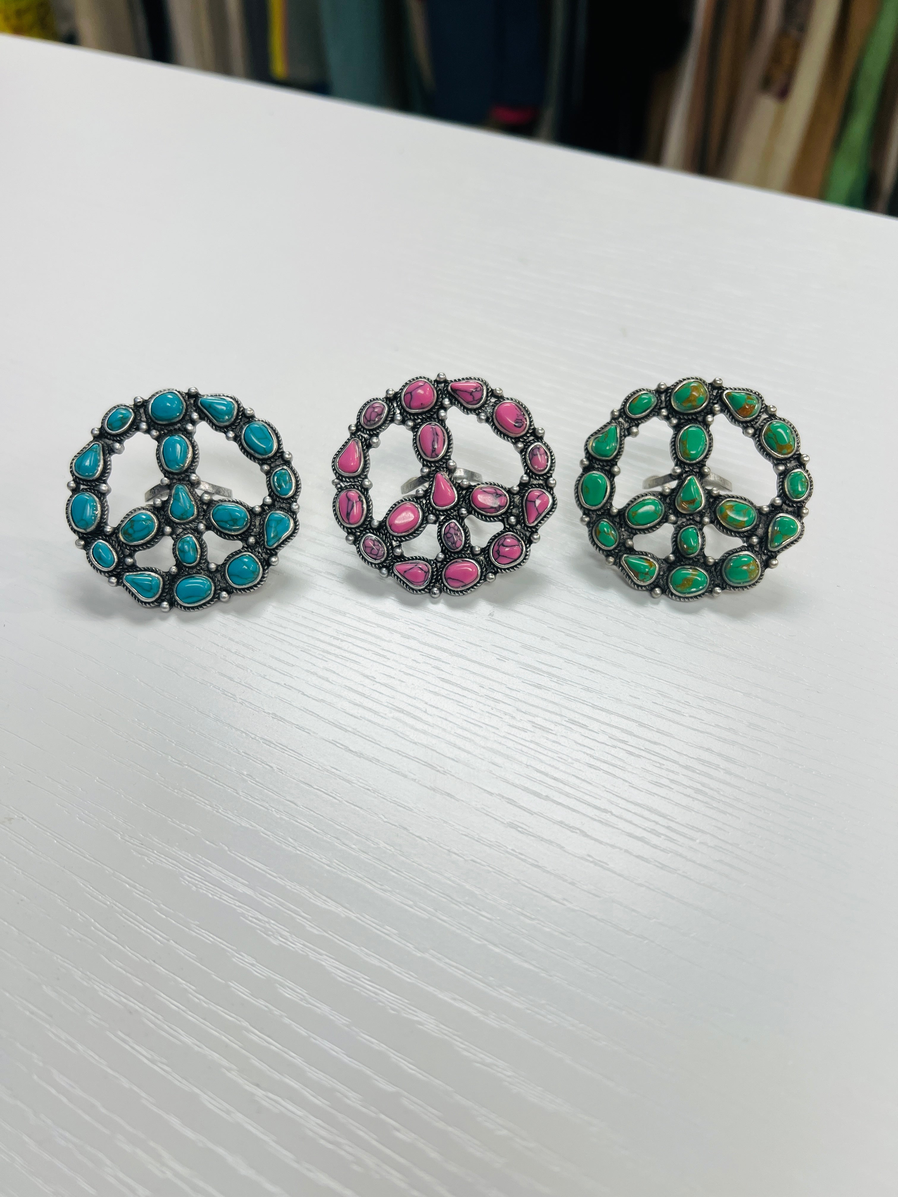 Peace Sign Adjustable Rings on Simply Obsessed