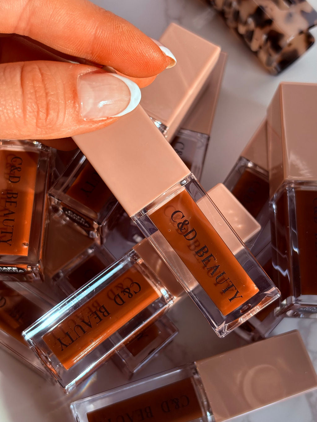 Limited Edition Luxe Lip Oils on Simply Obsessed