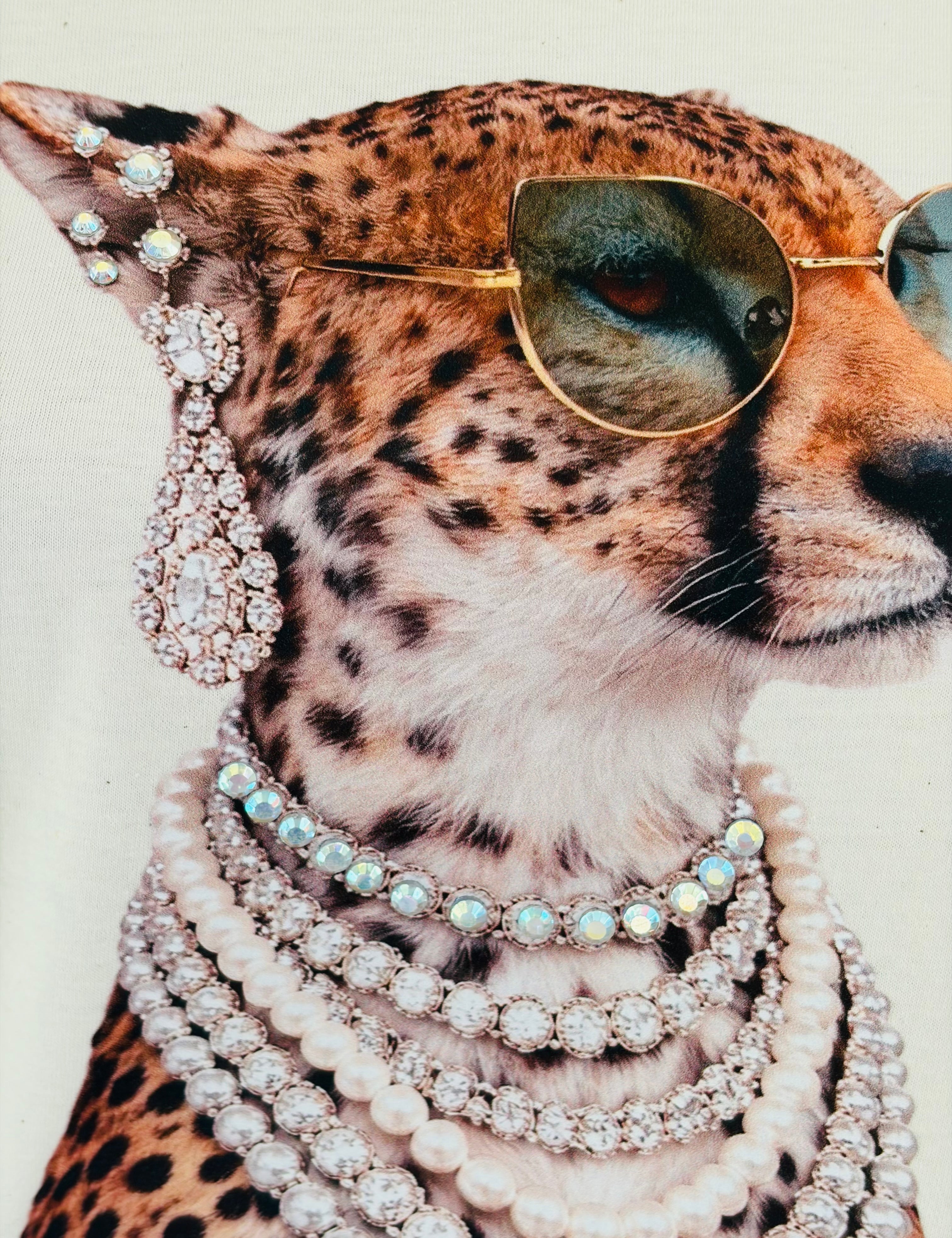 T-SHIRT JUNKIE Classy Leopard Bling Tee on Simply Obsessed