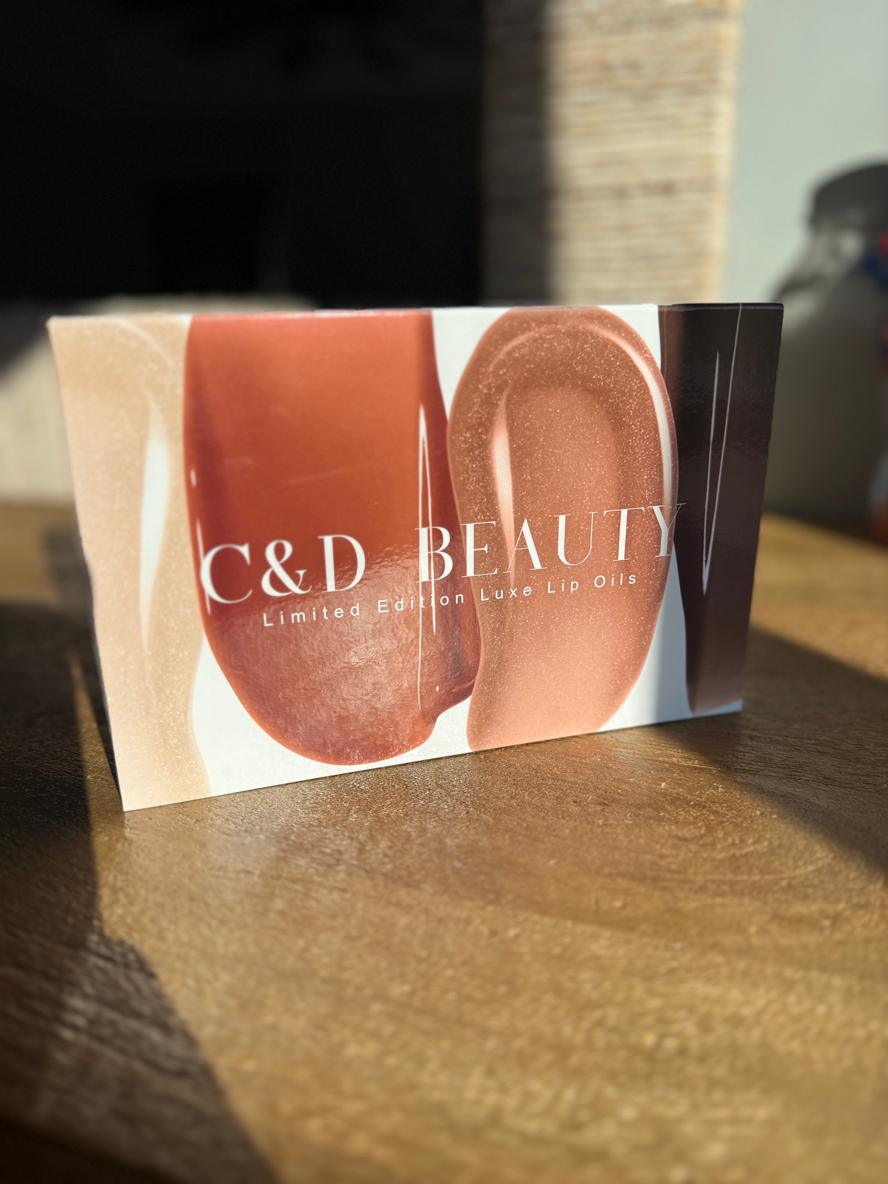 Limited Edition Luxe Lip Oils on Simply Obsessed