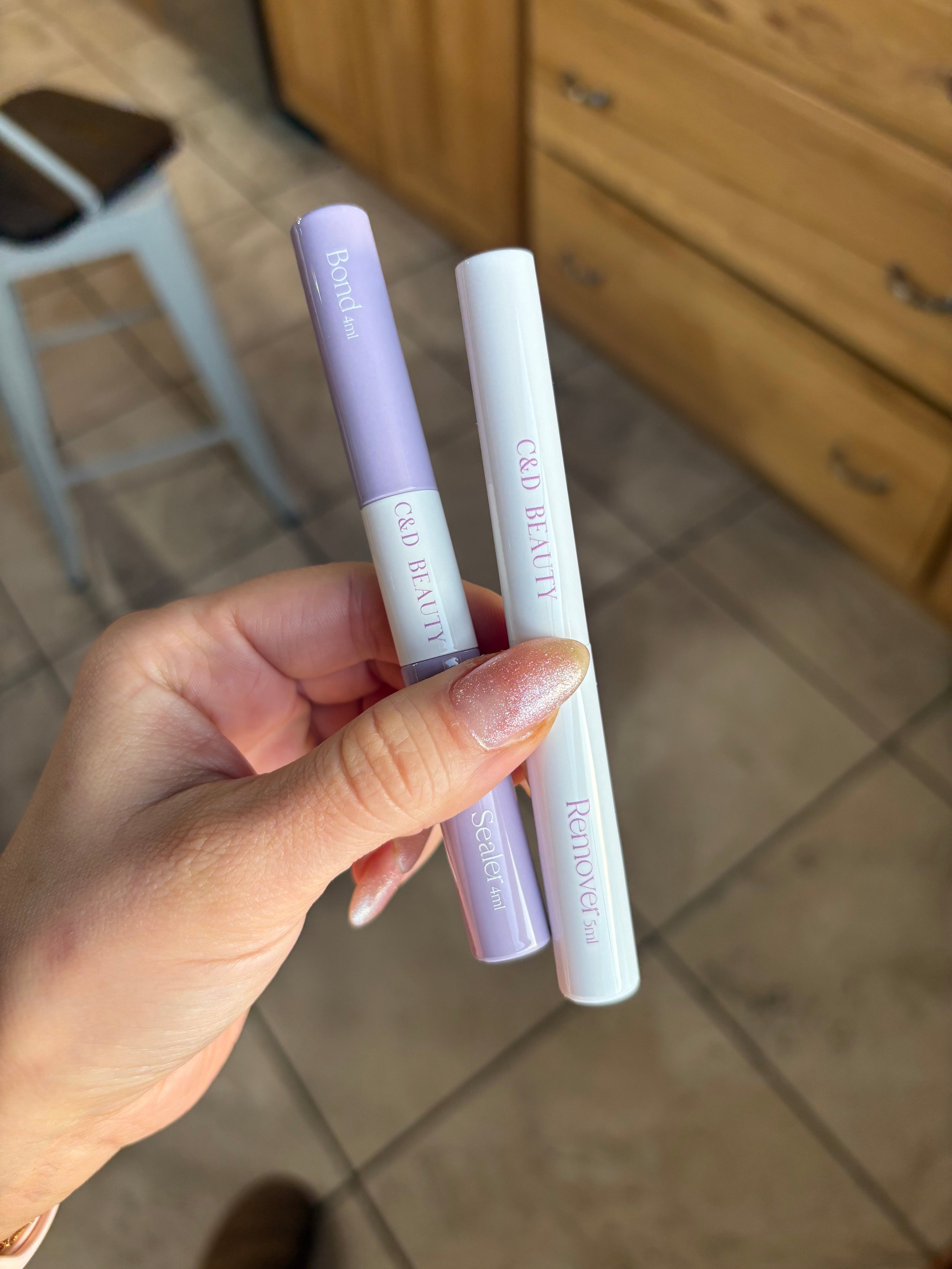 Infinity Lock Lash Bond & Sealer on Simply Obsessed