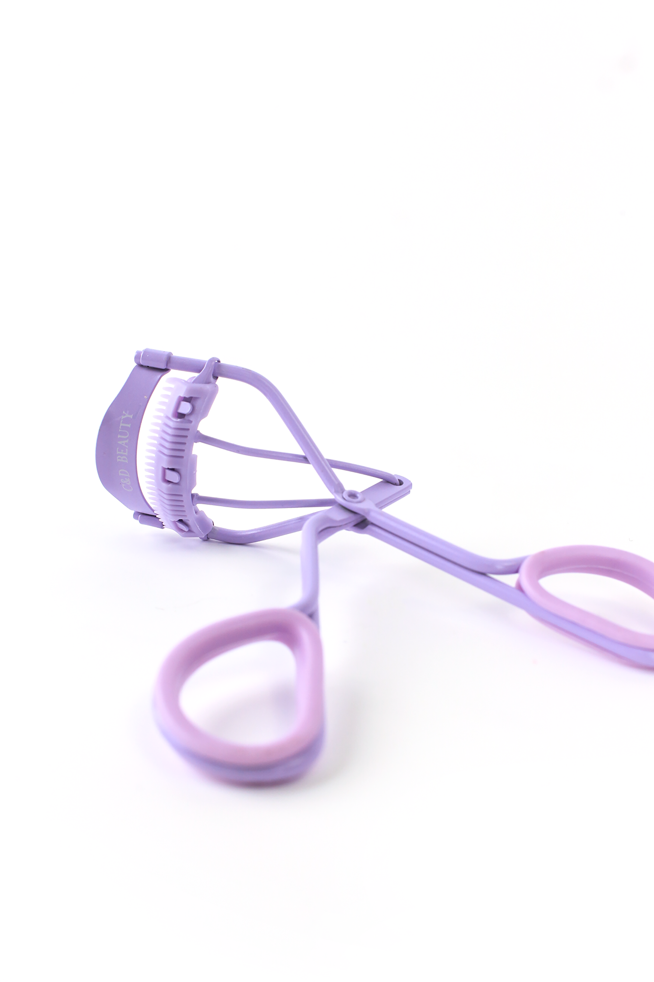 LuxeCurl Precision Lash Curler on Simply Obsessed