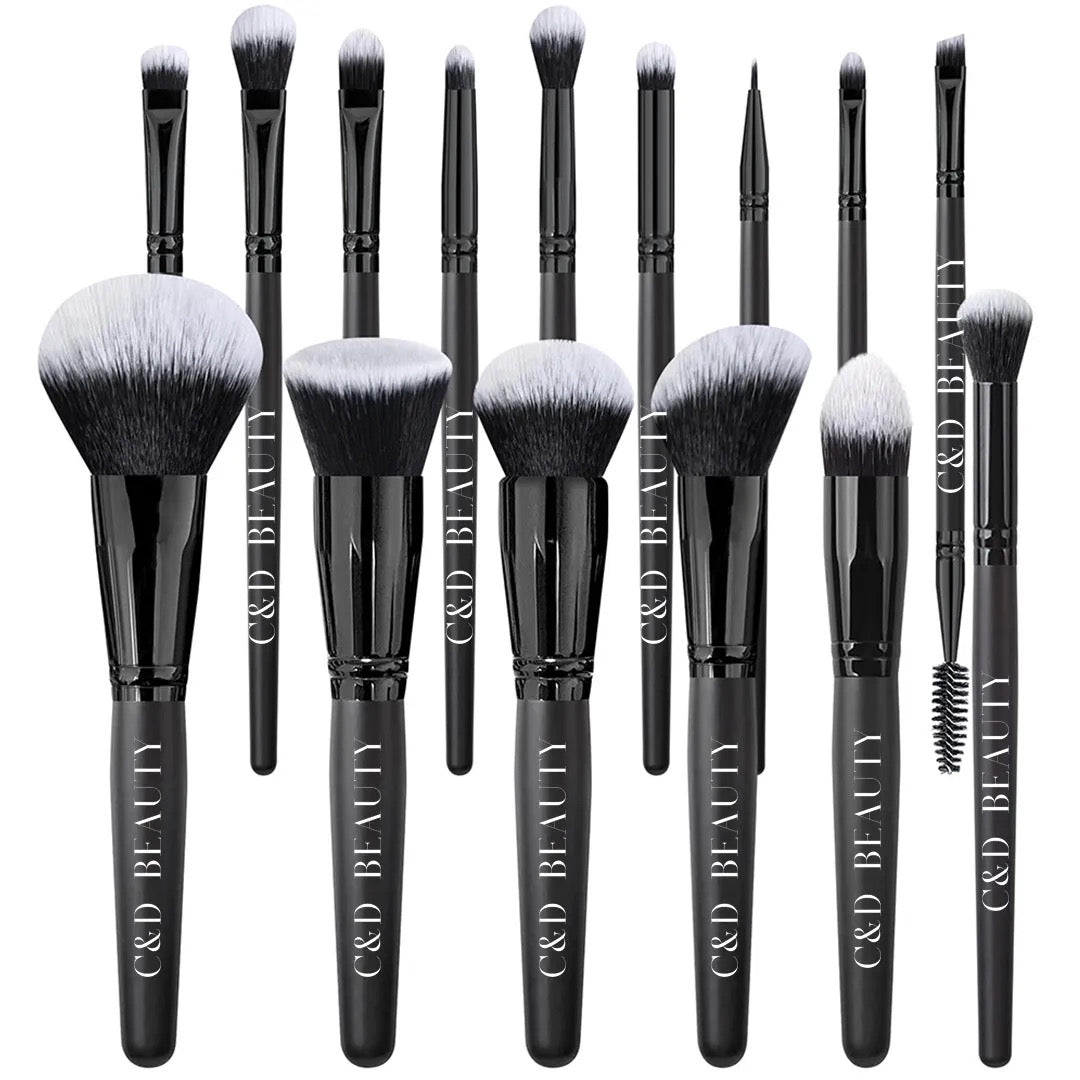 Makeup Brush Set on Simply Obsessed