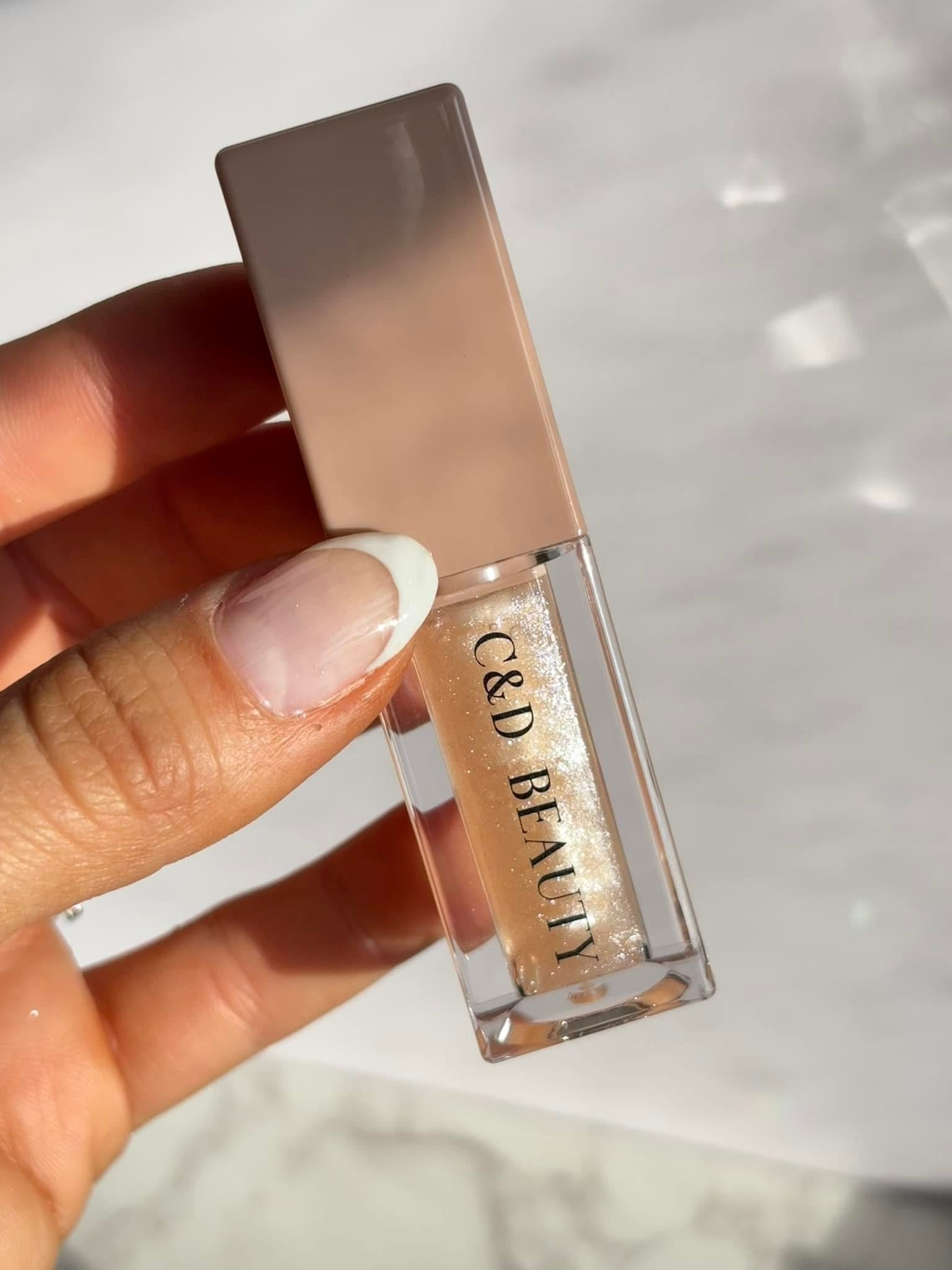 Limited Edition Luxe Lip Oils on Simply Obsessed