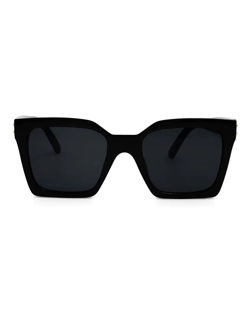 DAX Wylie Sunglasses on Simply Obsessed