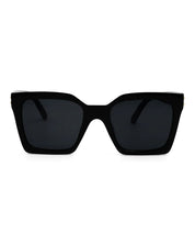 DAX Wylie Sunglasses on Simply Obsessed