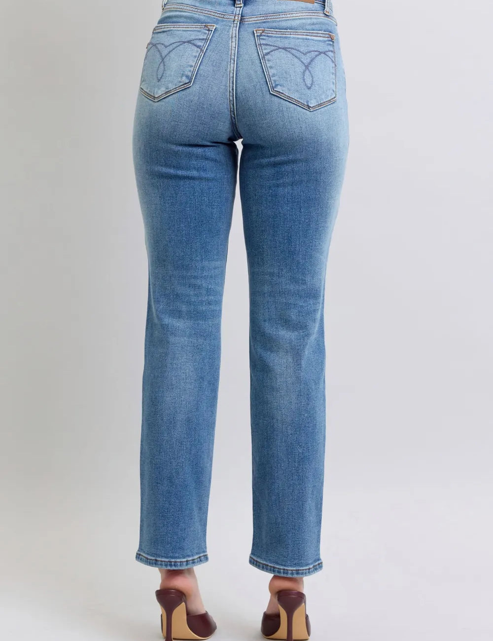 JUDY BLUE Full Size Run Vintage Wash Thermal Straight Jeans on Simply Obsessed