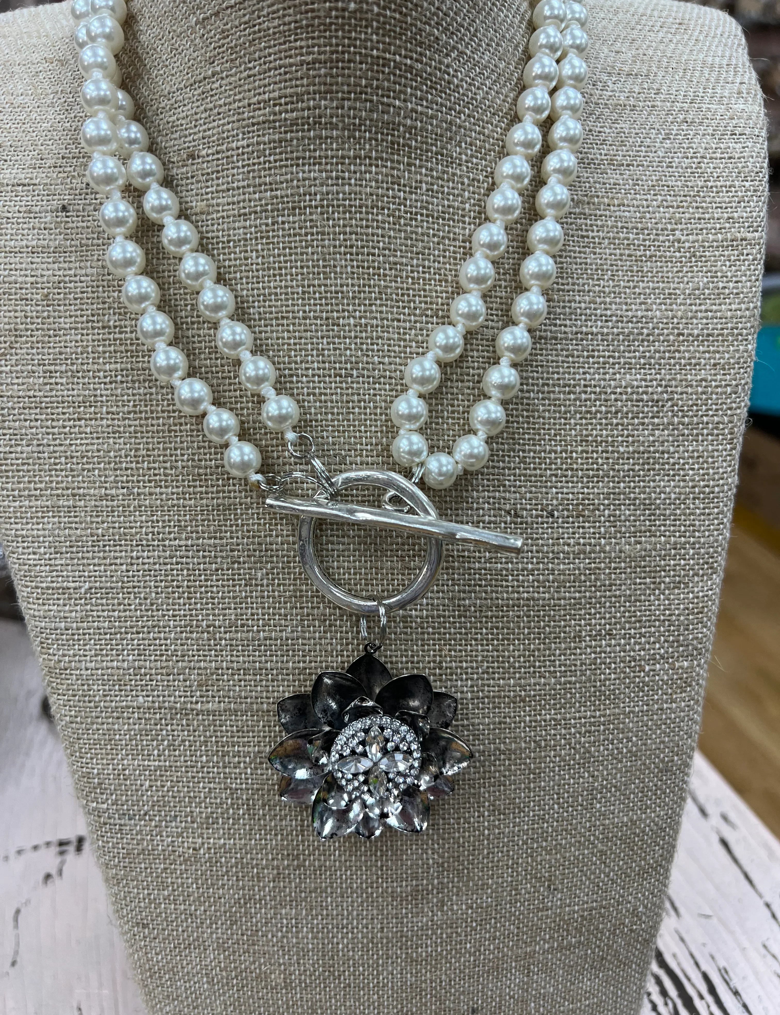 ATG Bling Flower Pearl Necklace on Simply Obsessed