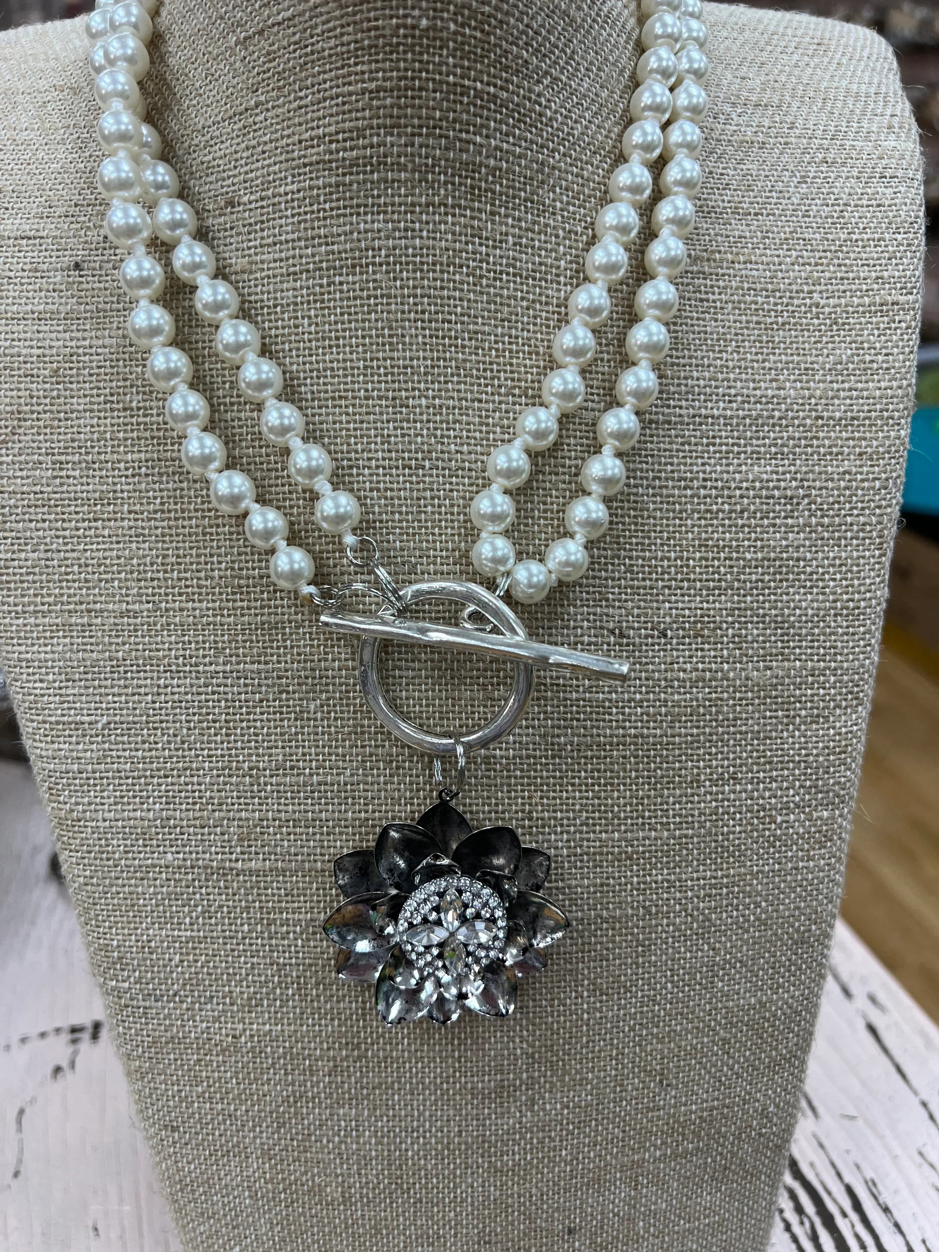 ATG Bling Flower Pearl Necklace on Simply Obsessed