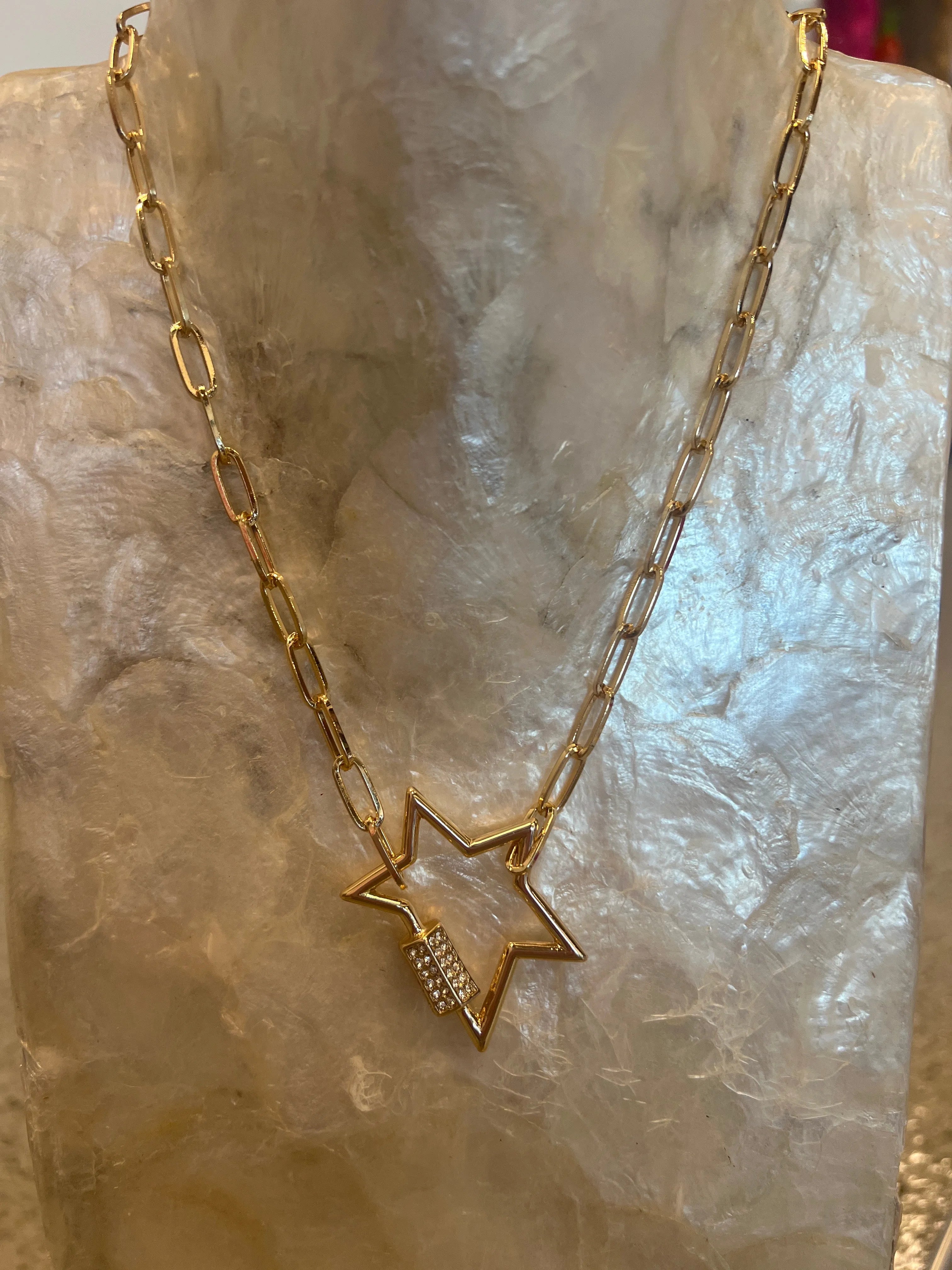 ATG Gold Star Toggle Necklace on Simply Obsessed