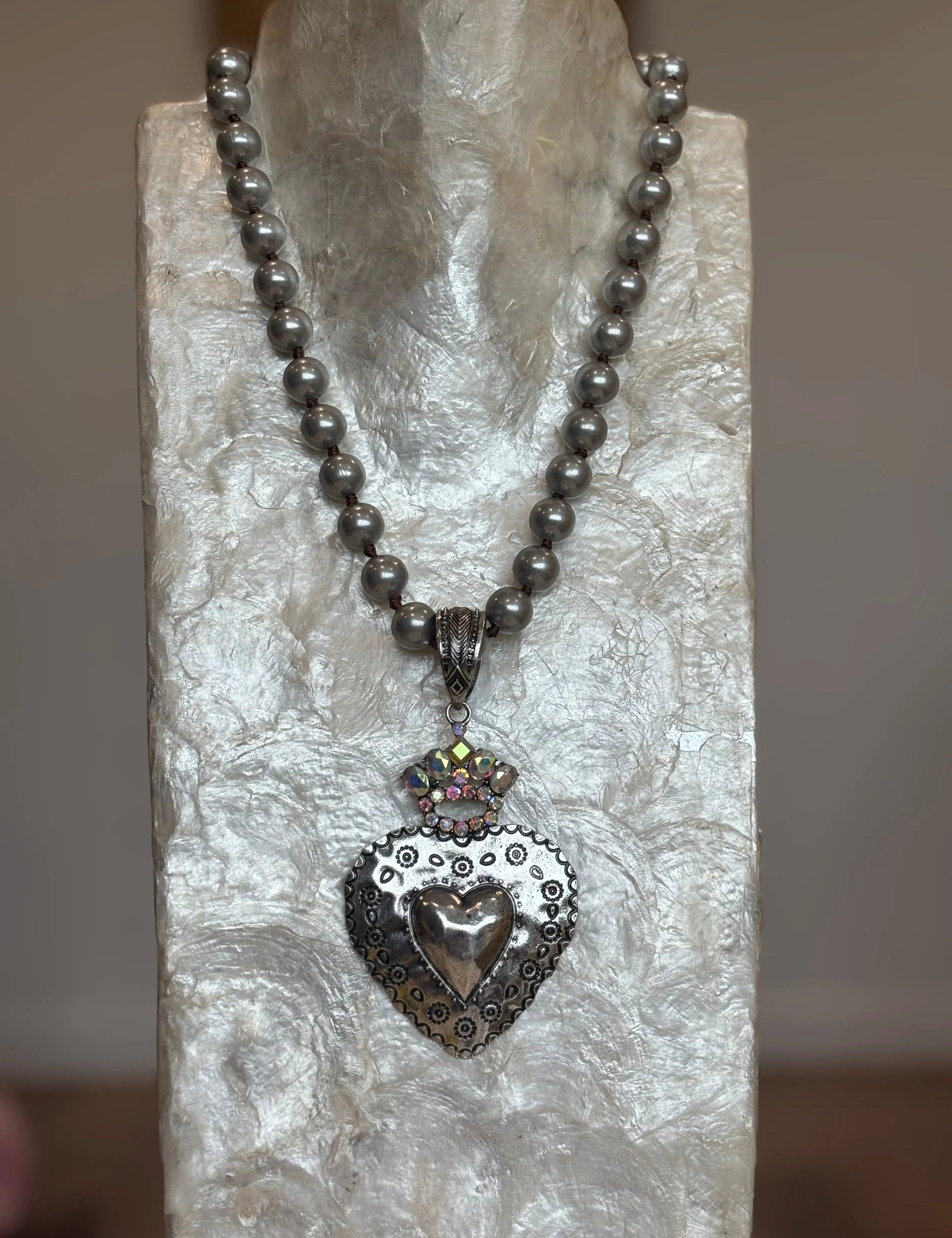 ATG Heart Queen Navajo Pearl Necklace on Simply Obsessed